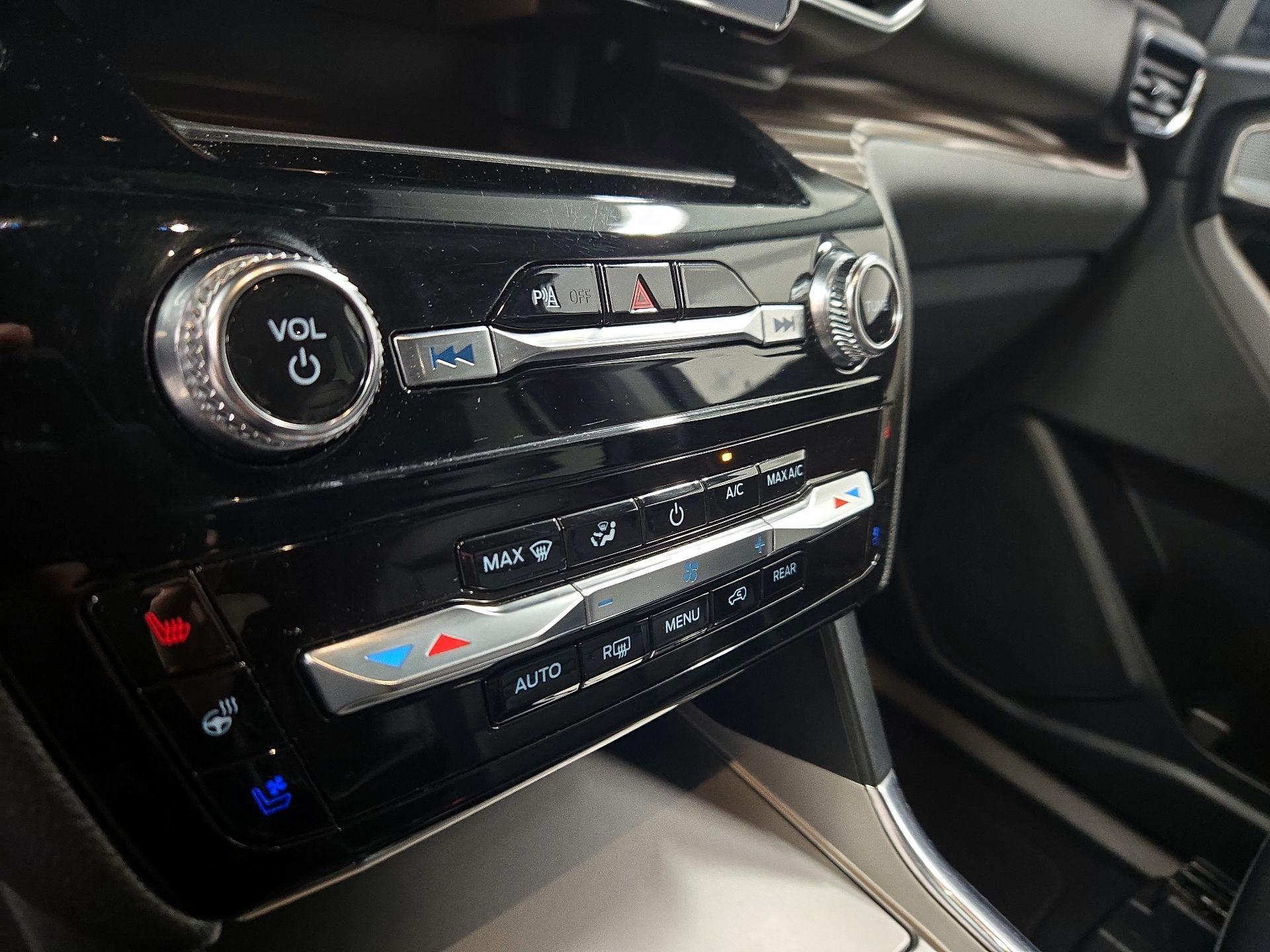 Thumbnail: 2024 Ford Explorer - 17