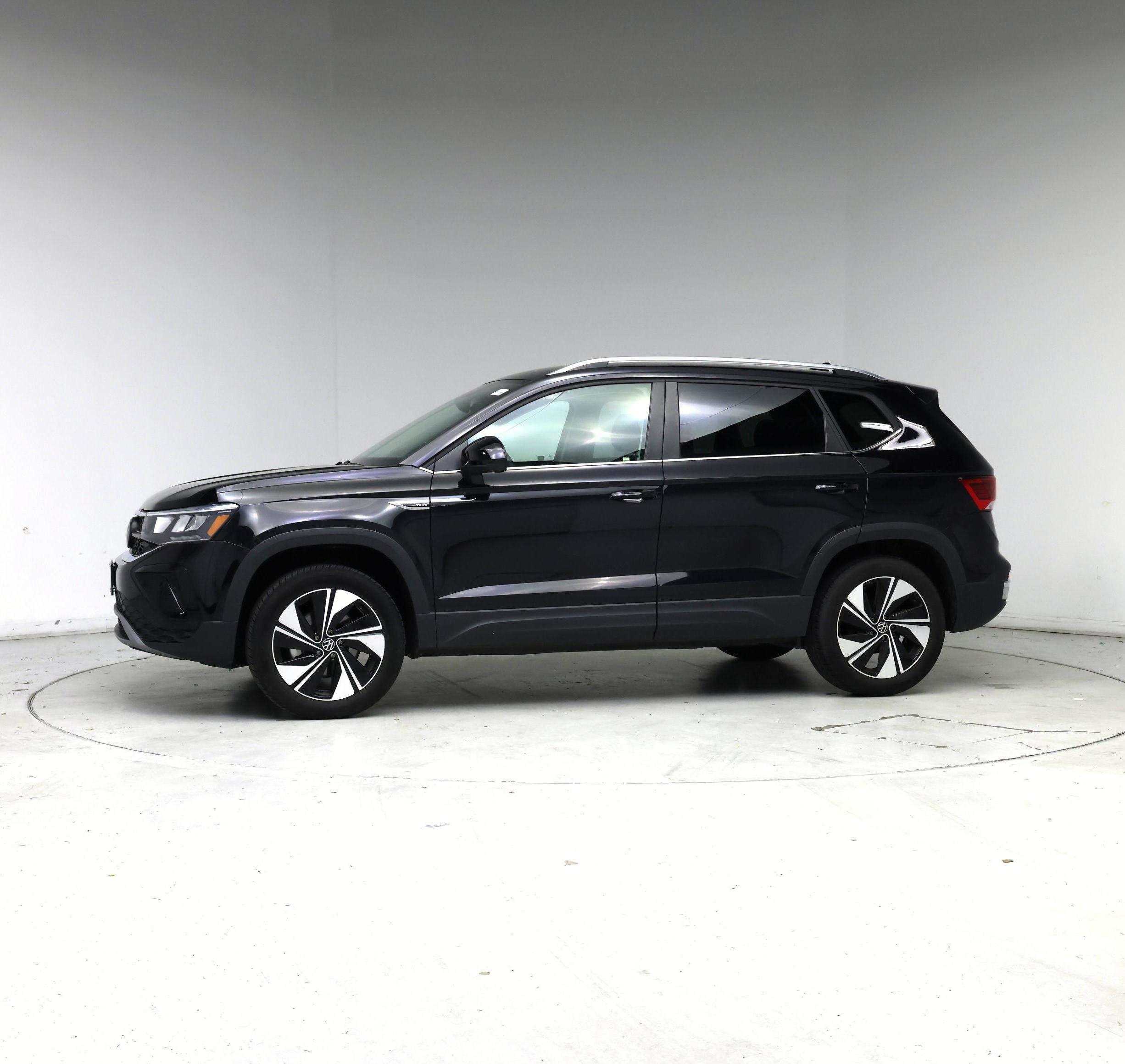 Thumbnail: 2023 Volkswagen Taos - 3