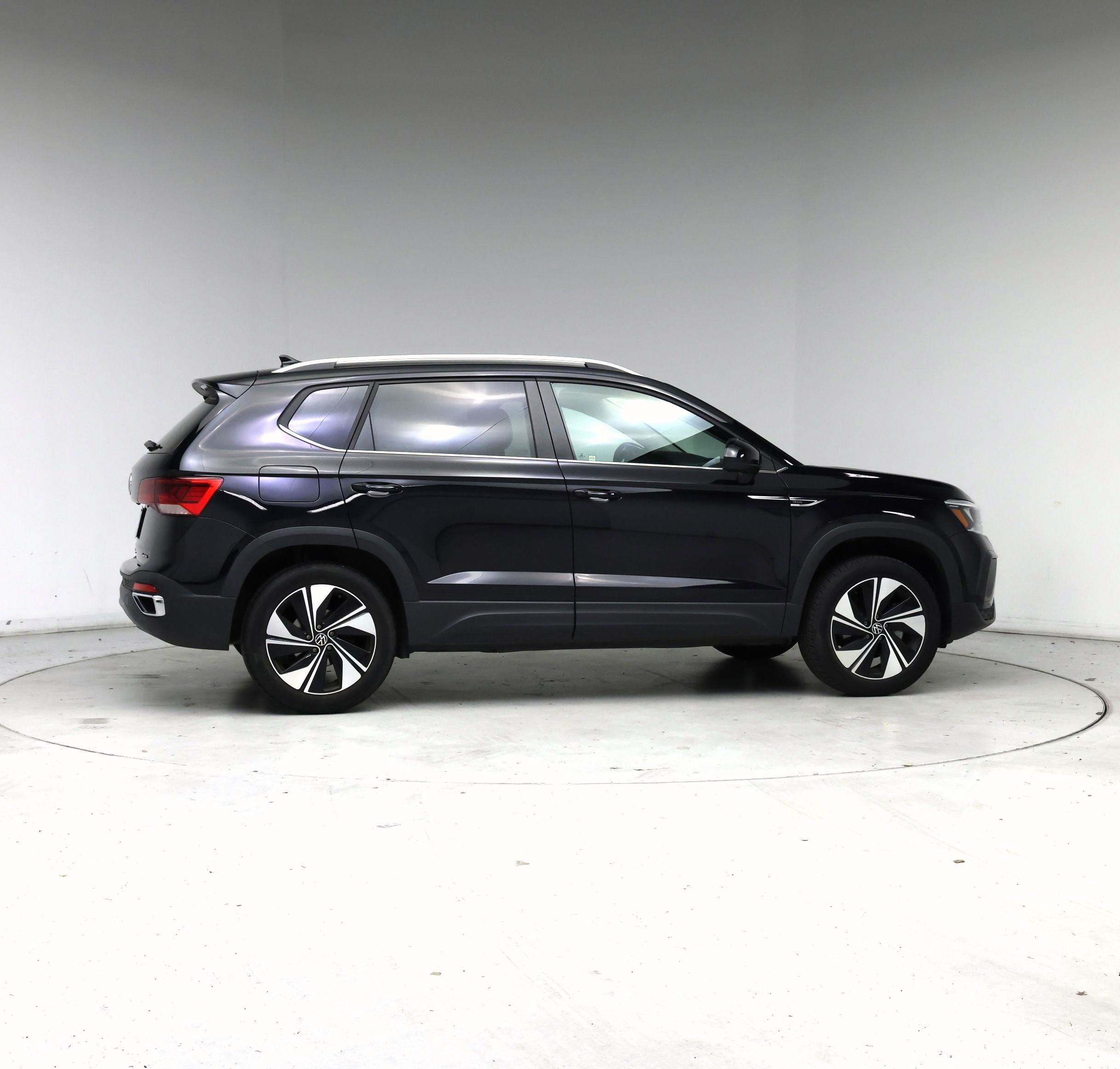 Thumbnail: 2023 Volkswagen Taos - 7