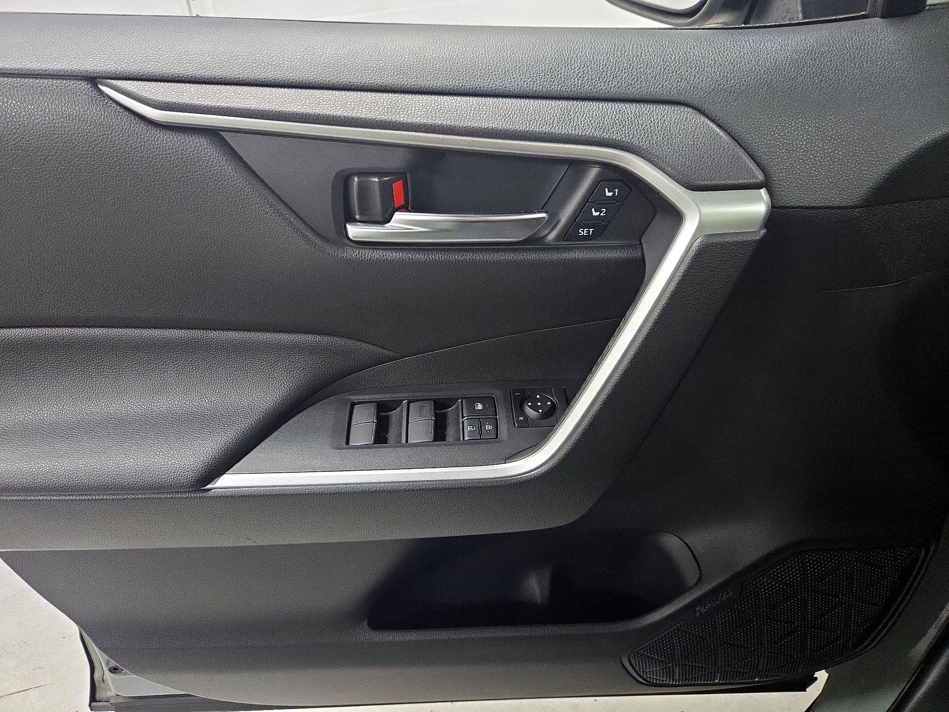 Thumbnail: 2023 Toyota RAV4 - 12