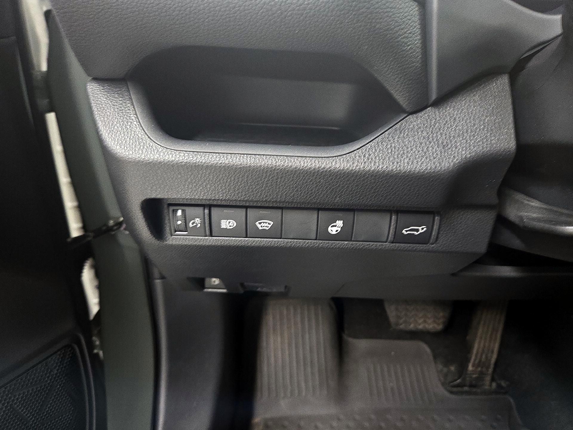 Thumbnail: 2023 Toyota RAV4 - 13