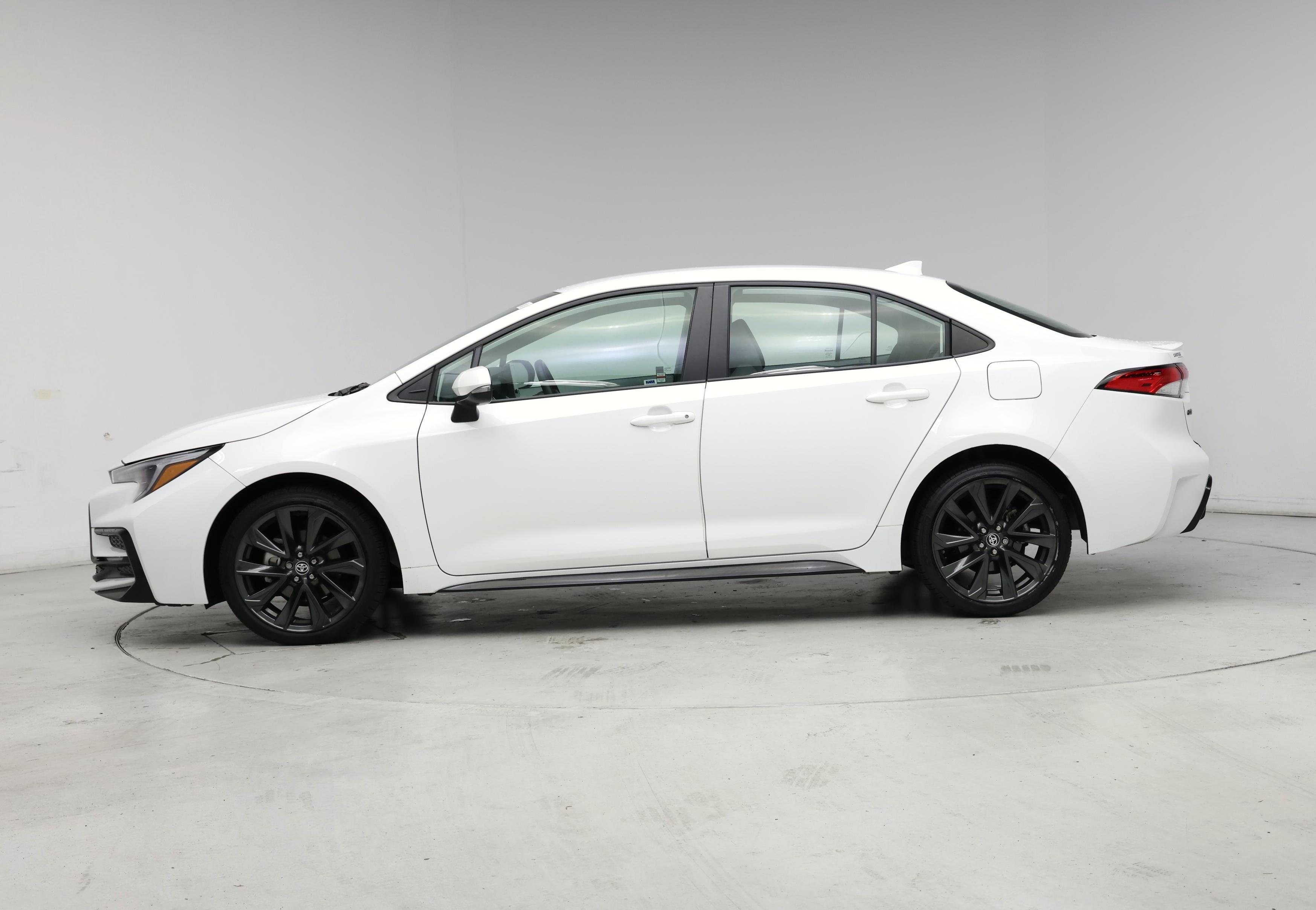 Thumbnail: 2024 Toyota Corolla - 3