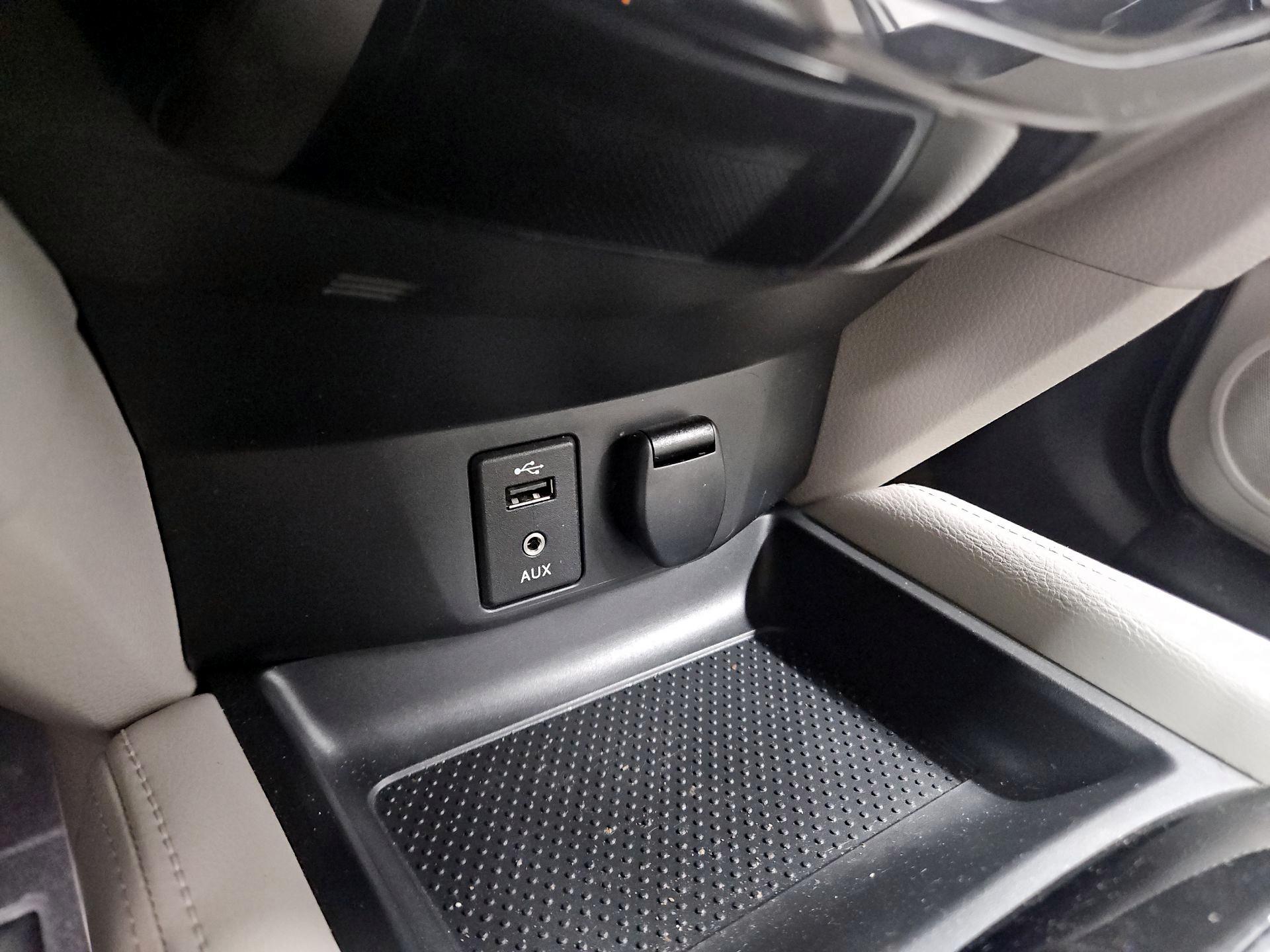 Thumbnail: 2017 Nissan Rogue Sport - 19