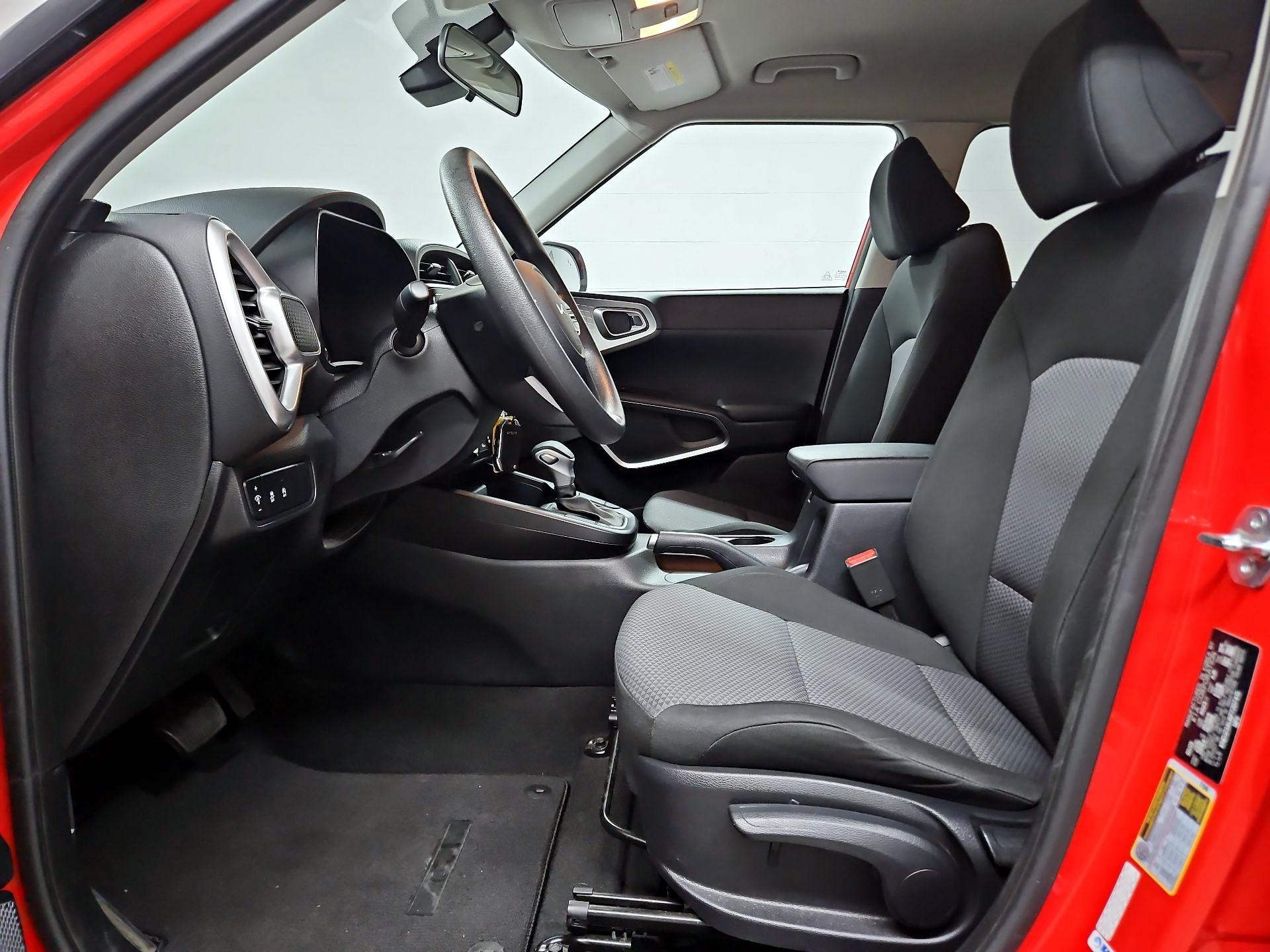 Thumbnail: 2023 Kia Soul - 11