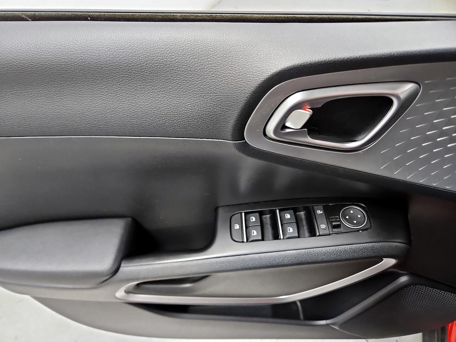2023 Kia Soul LX - Photo 13