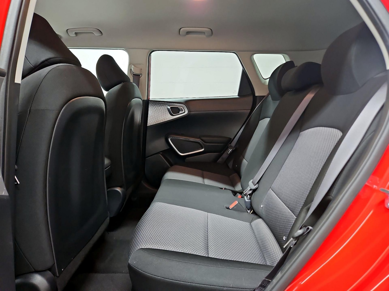 2023 Kia Soul LX - Photo 20