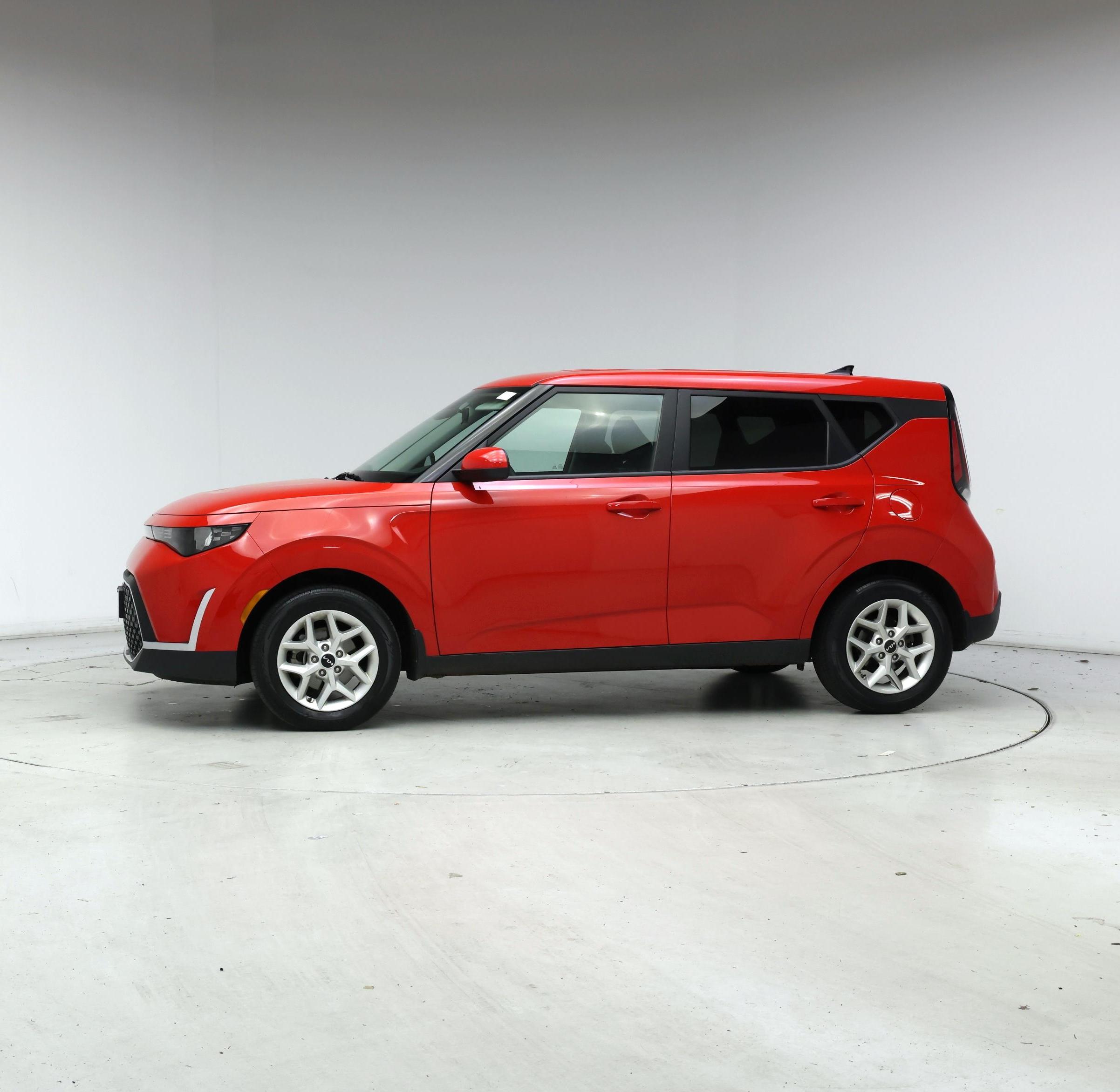 Thumbnail: 2023 Kia Soul - 3
