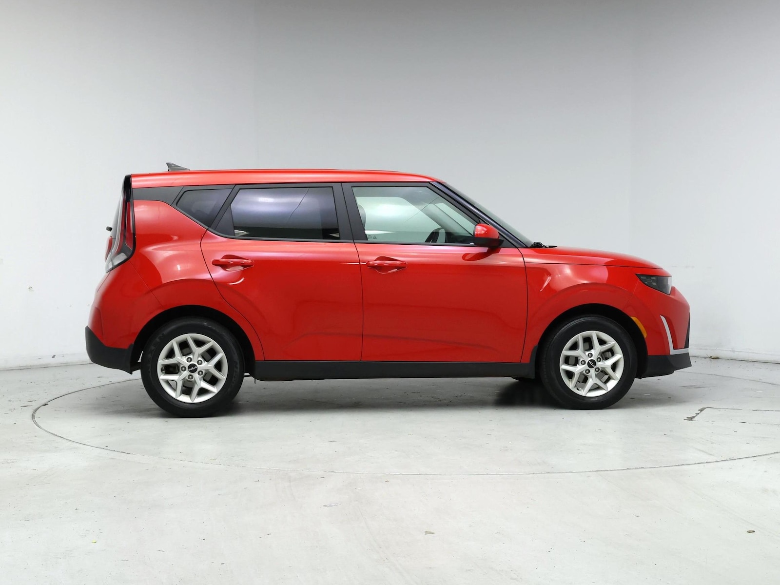 2023 Kia Soul LX - Photo 8