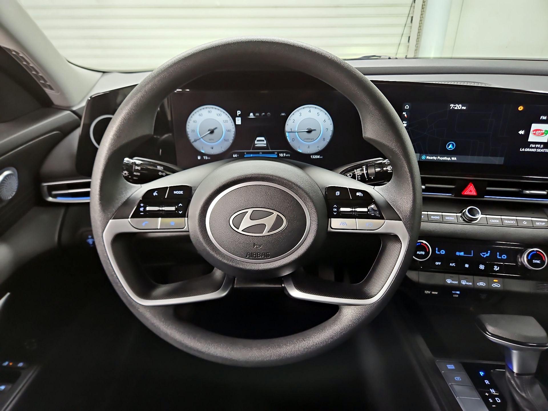 Thumbnail: 2024 Hyundai Elantra - 10