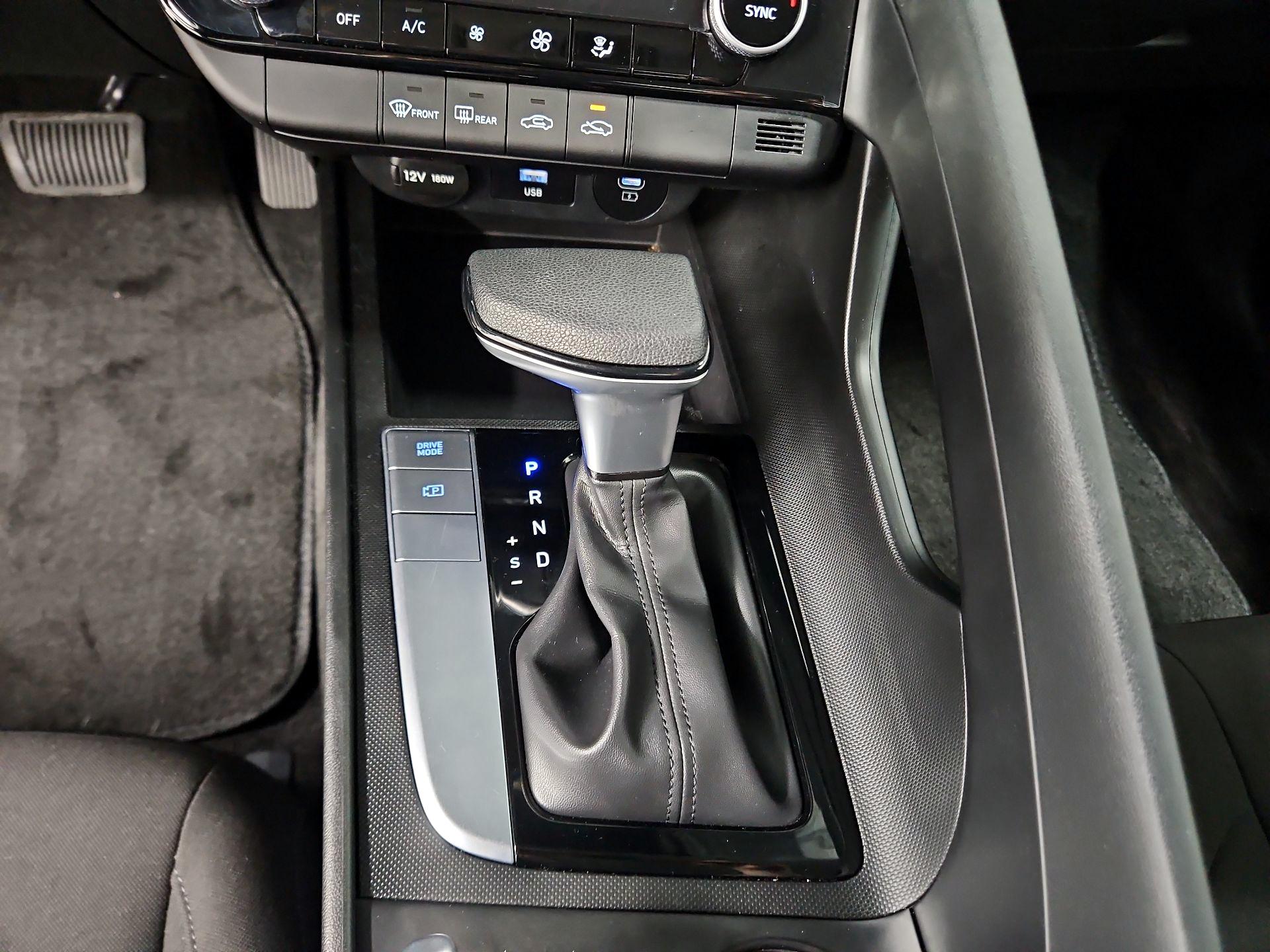 Thumbnail: 2024 Hyundai Elantra - 18