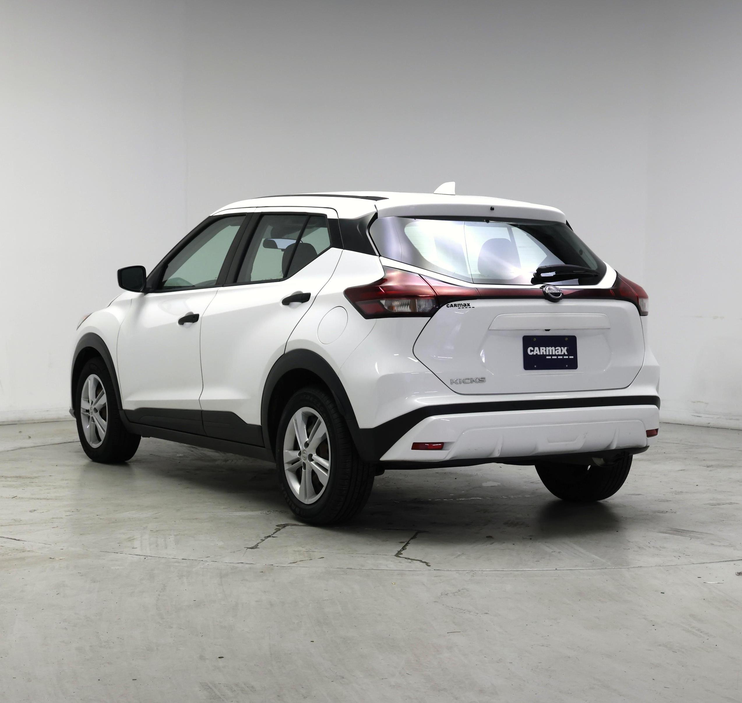 Thumbnail: 2022 Nissan Kicks - 2