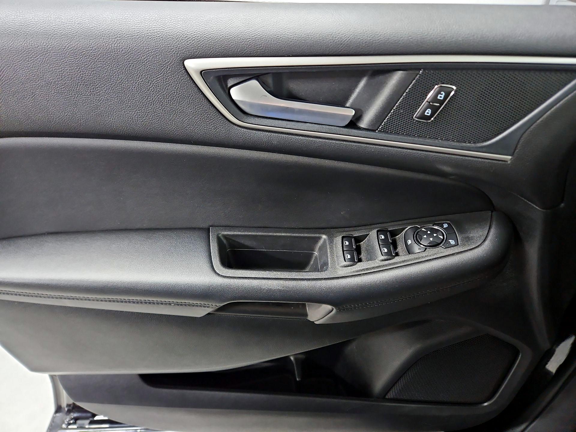 Thumbnail: 2023 Ford Edge - 12