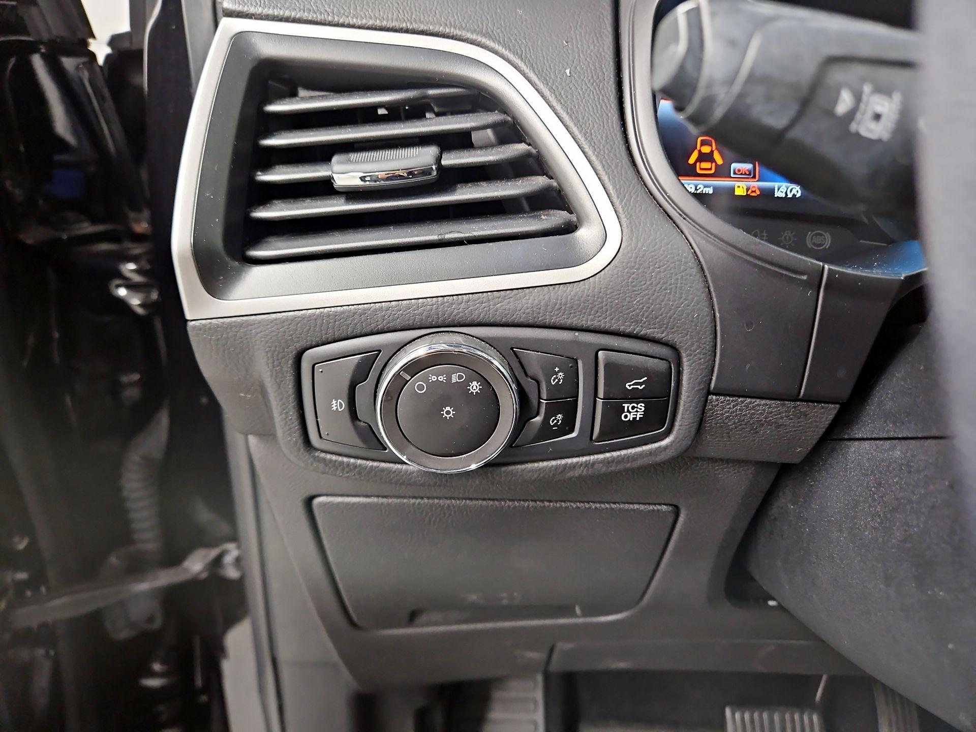 Thumbnail: 2023 Ford Edge - 13