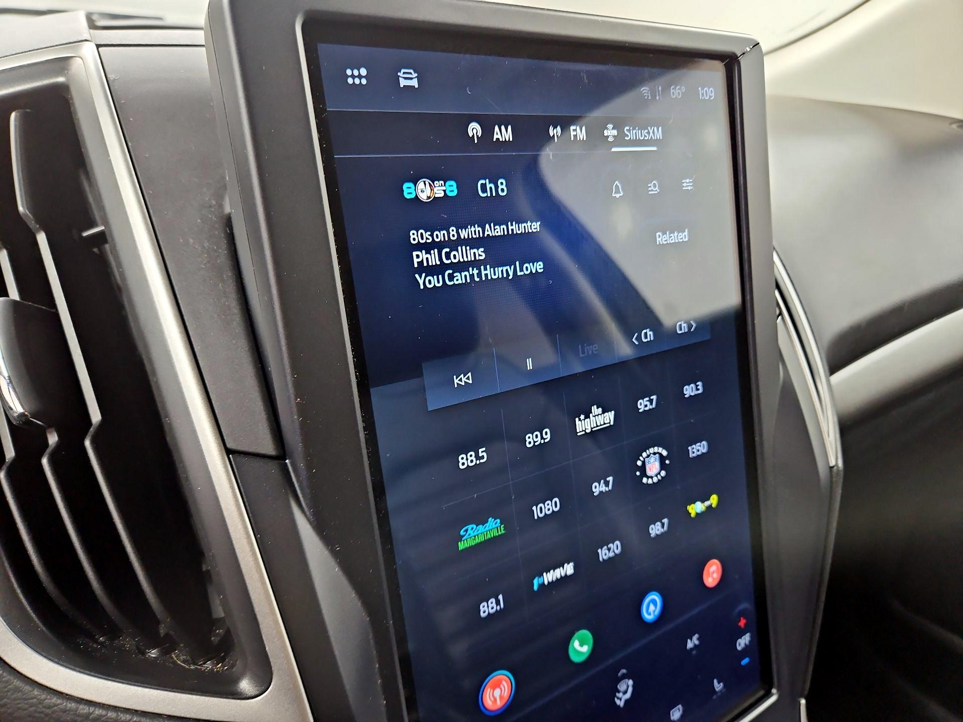 Thumbnail: 2023 Ford Edge - 16