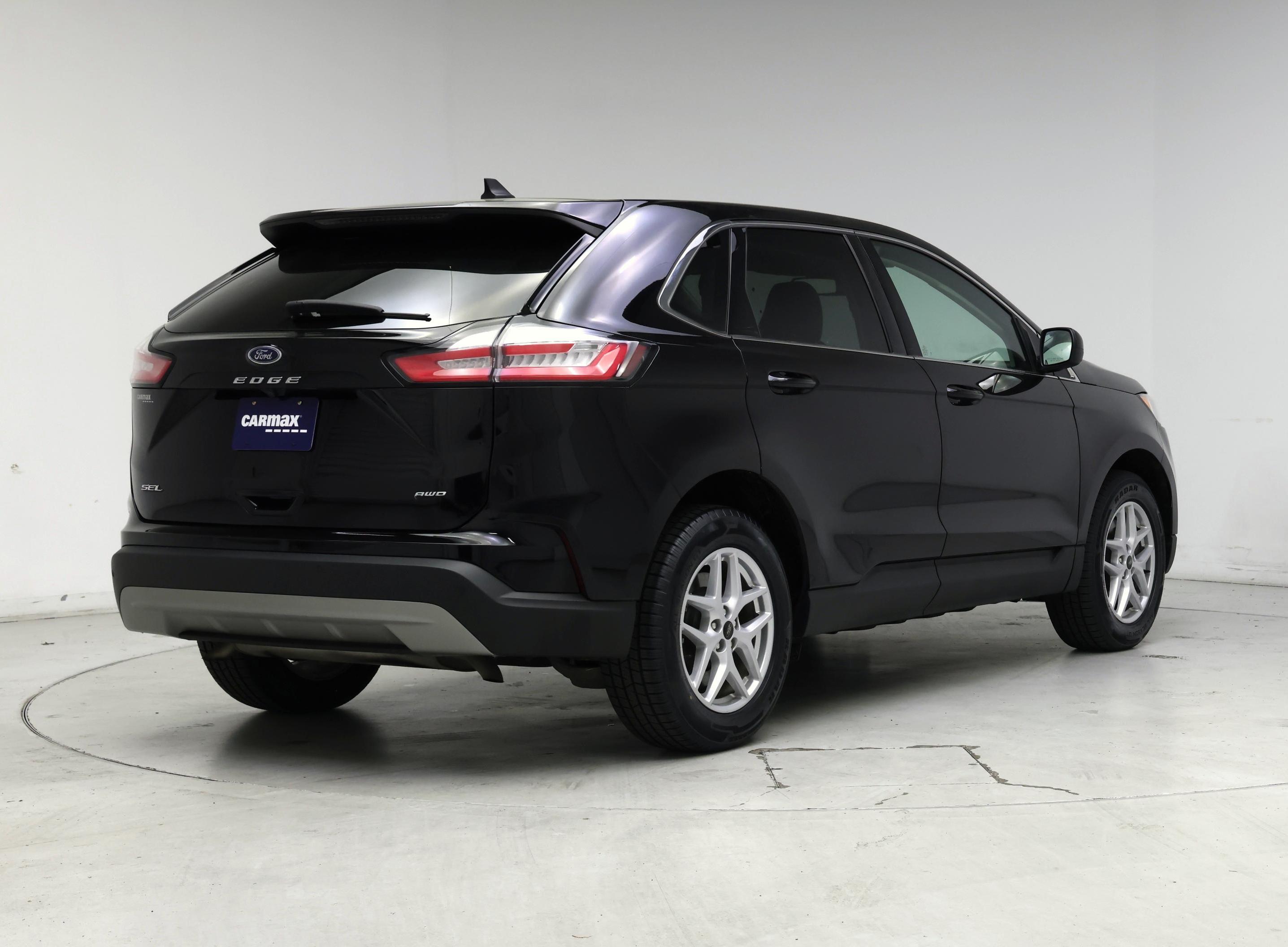 Thumbnail: 2023 Ford Edge - 8