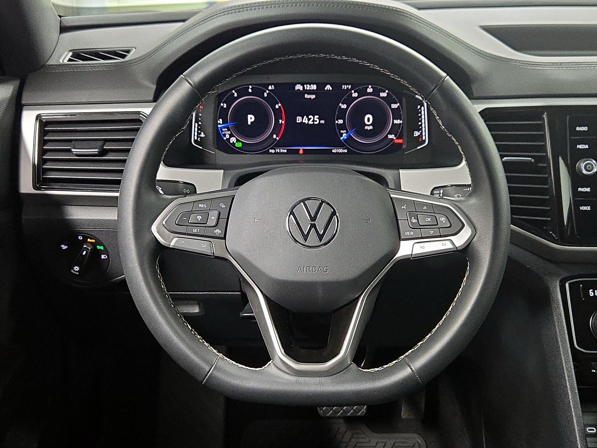 Thumbnail: 2022 Volkswagen Atlas - 10