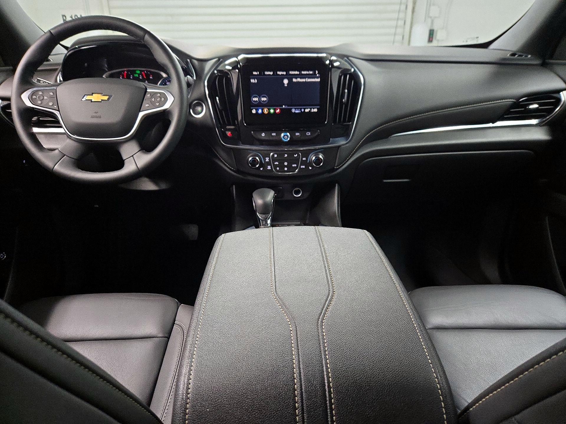 Thumbnail: 2023 Chevrolet Traverse - 9