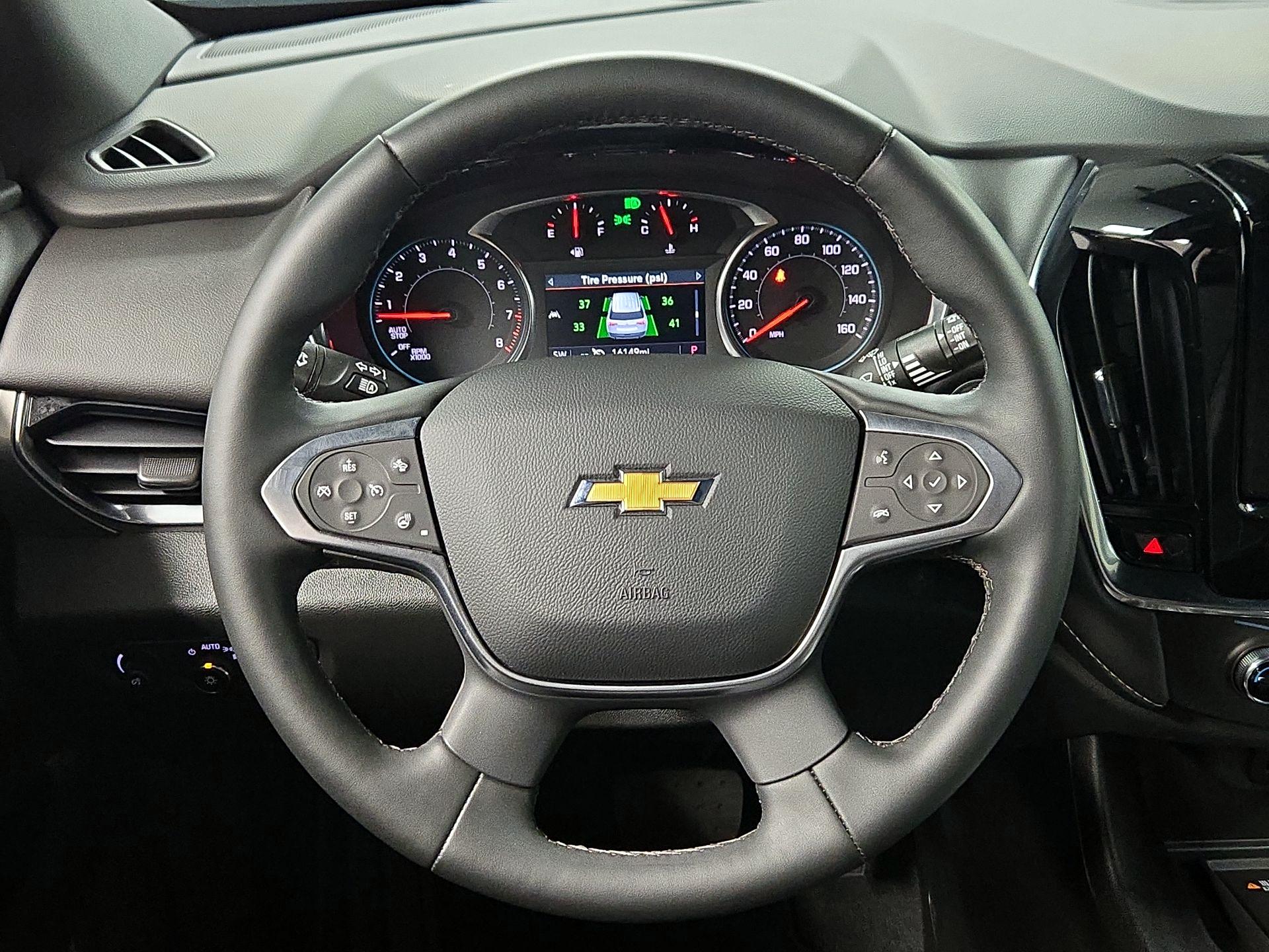 Thumbnail: 2023 Chevrolet Traverse - 10