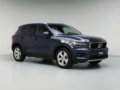 2022 Volvo XC40 T5 Momentum