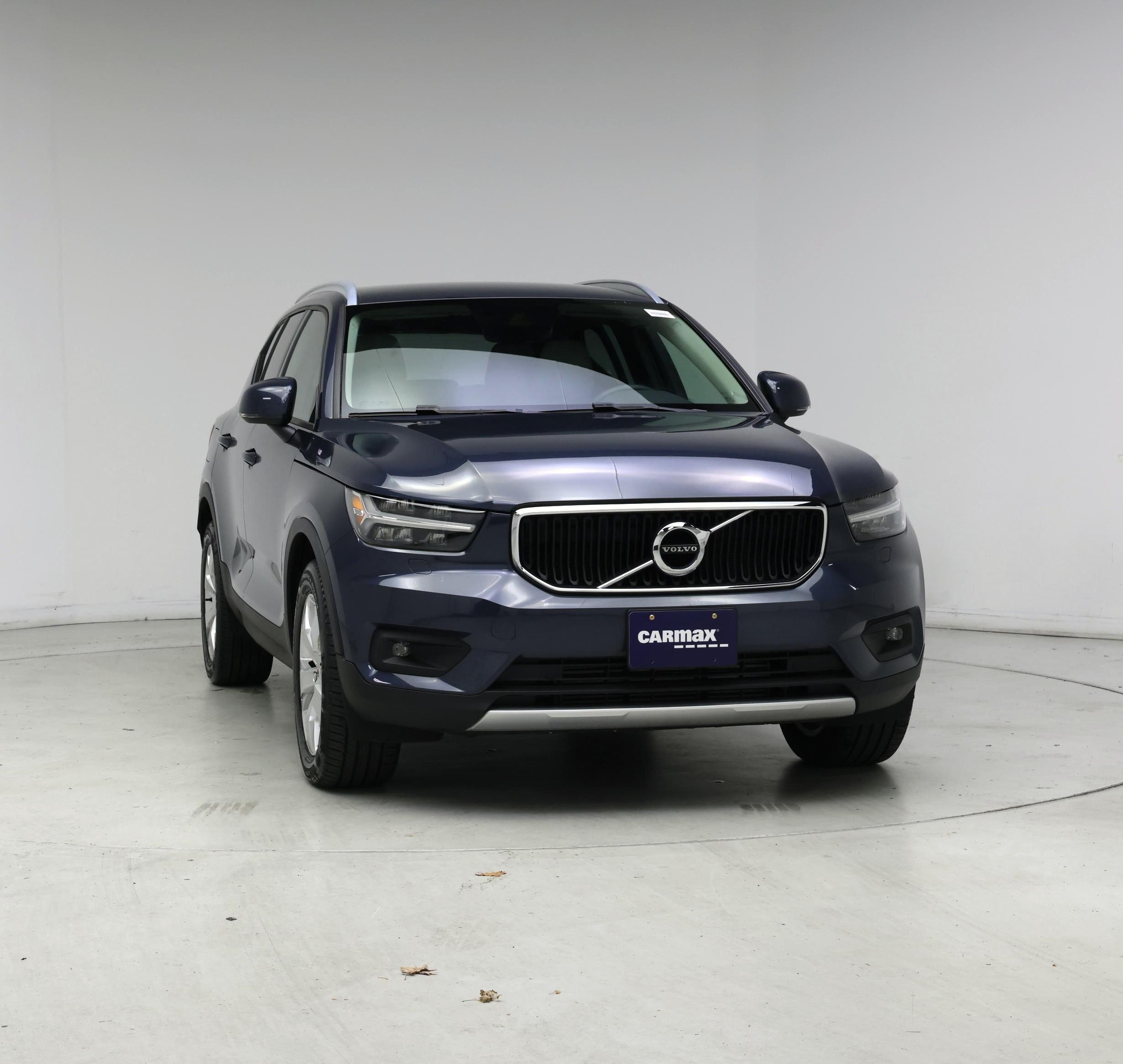 Thumbnail: 2022 Volvo XC40 - 5