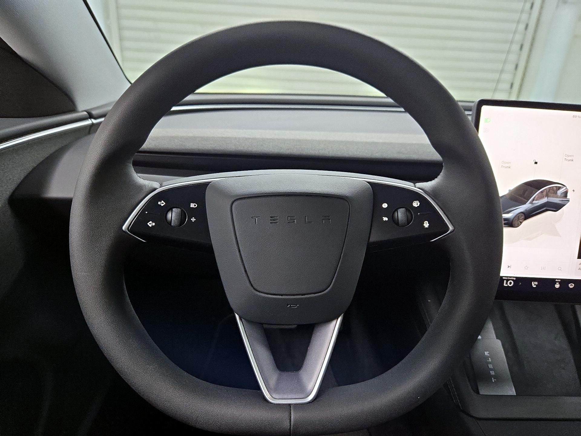 Thumbnail: 2025 Tesla Model 3 - 10