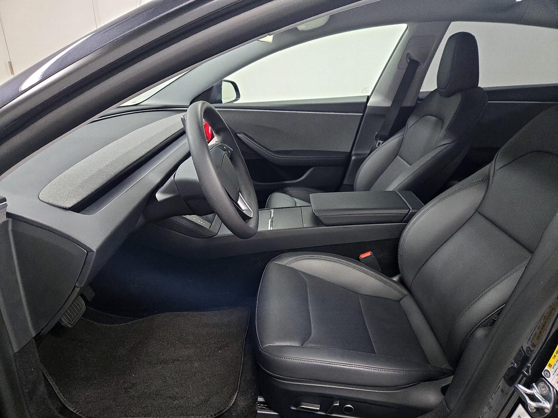 Thumbnail: 2025 Tesla Model 3 - 11