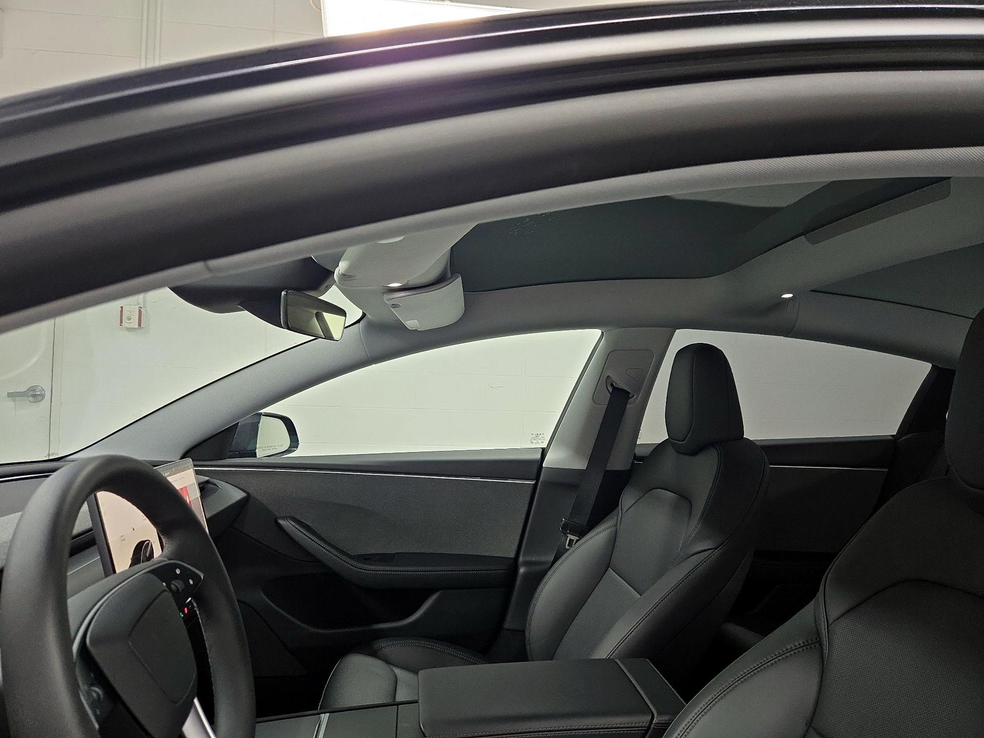 Thumbnail: 2025 Tesla Model 3 - 19