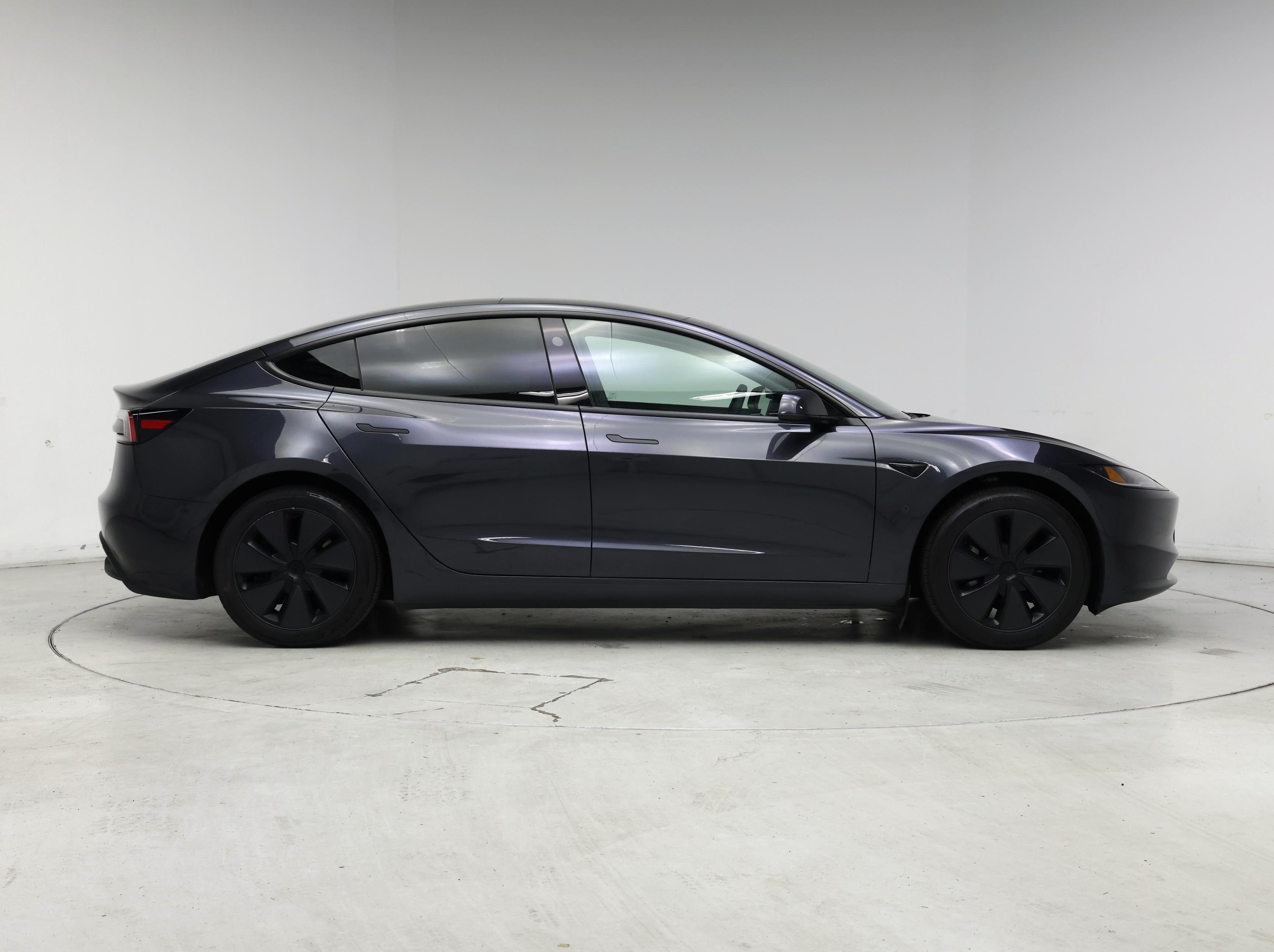 Thumbnail: 2025 Tesla Model 3 - 7