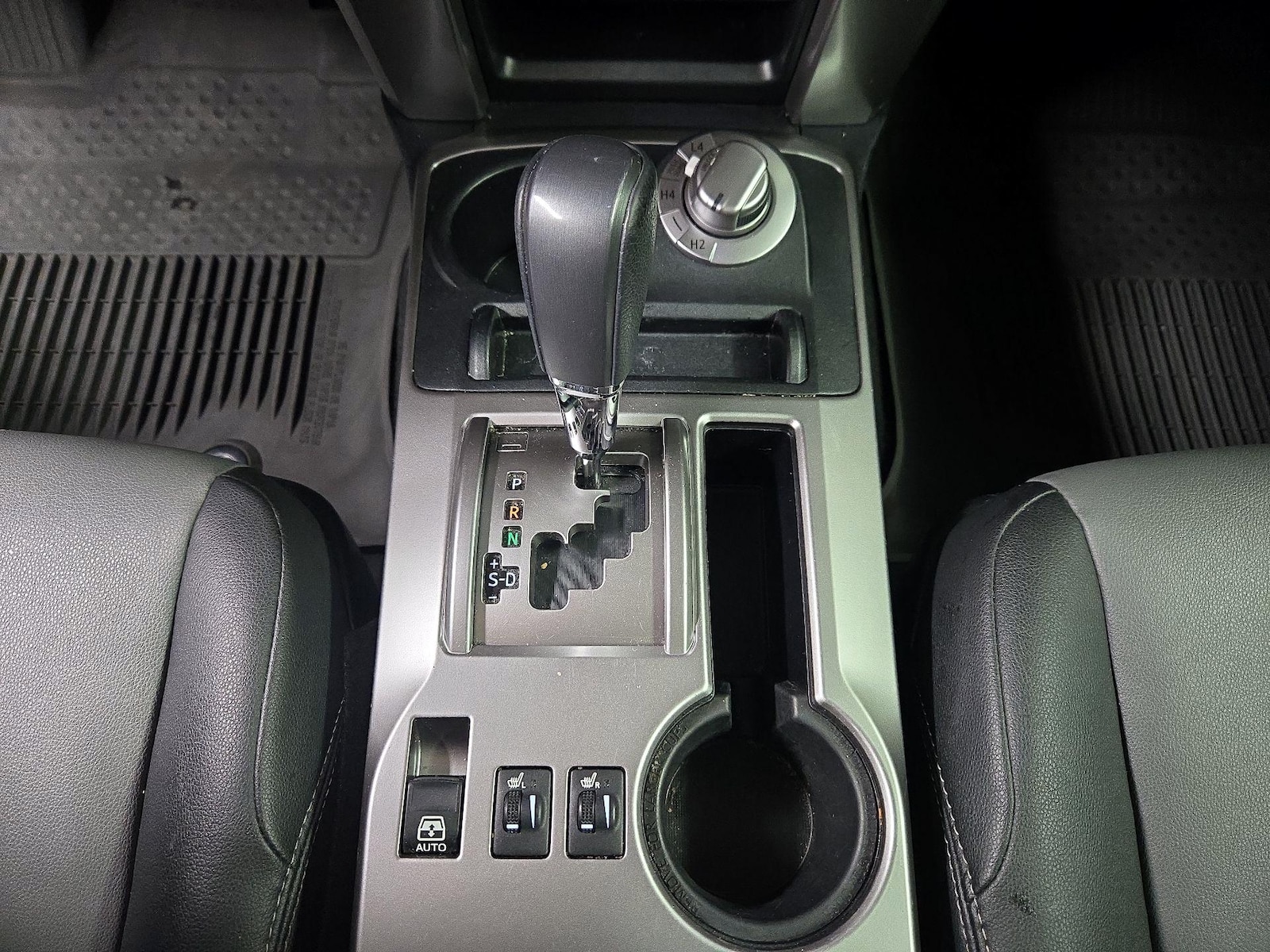 2022 Toyota 4Runner SR5 Premium - Photo 19