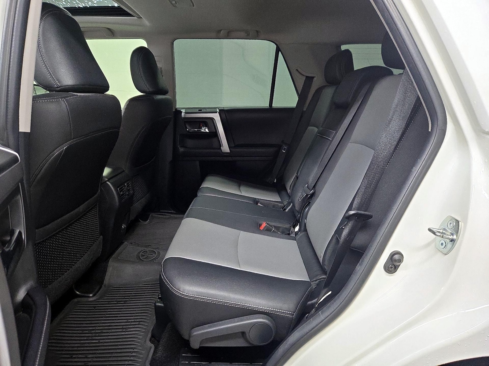 2022 Toyota 4Runner SR5 Premium - Photo 22