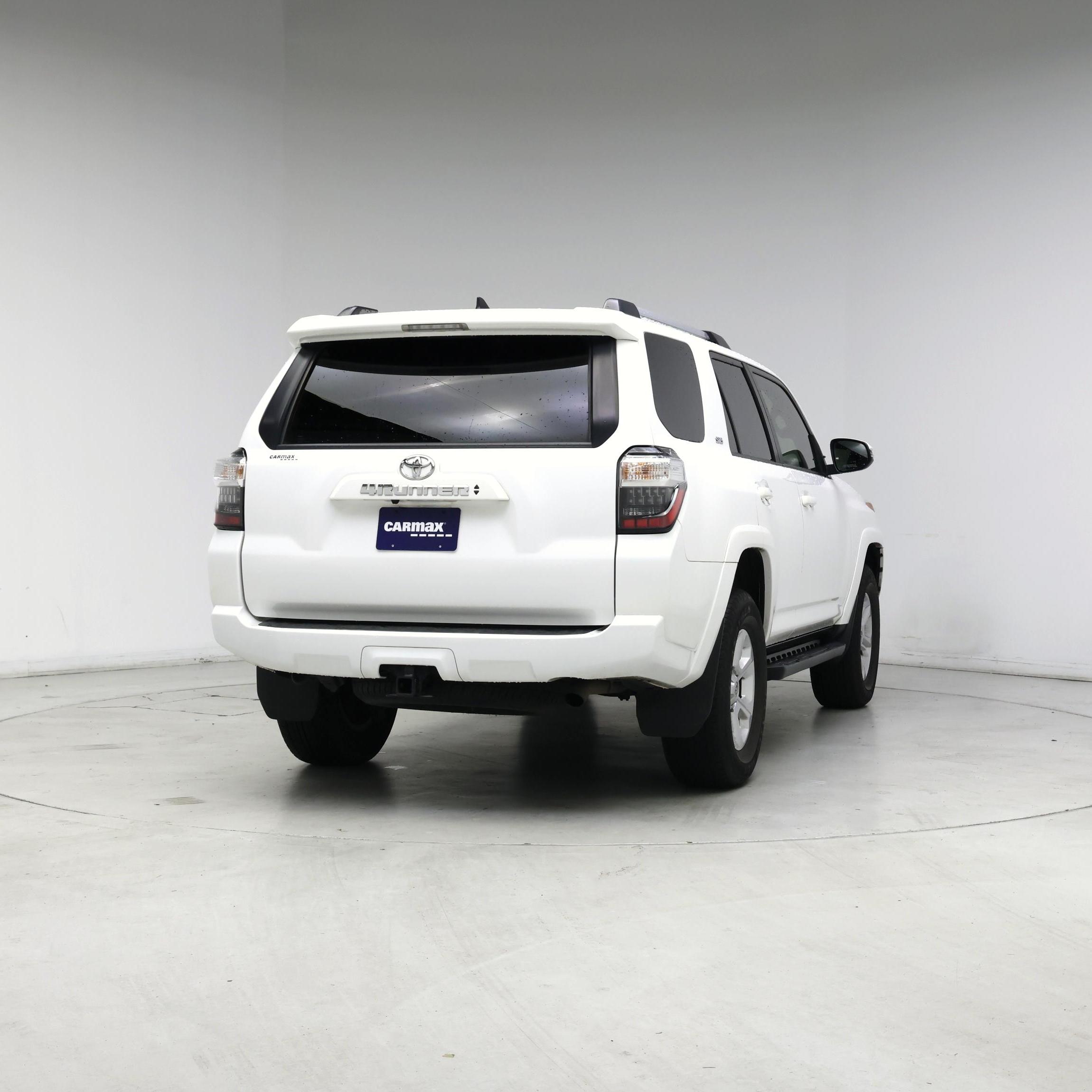 Thumbnail: 2022 Toyota 4Runner - 8