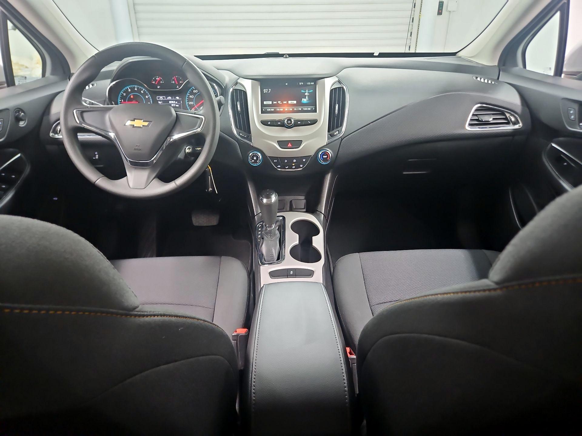Thumbnail: 2016 Chevrolet Cruze - 9