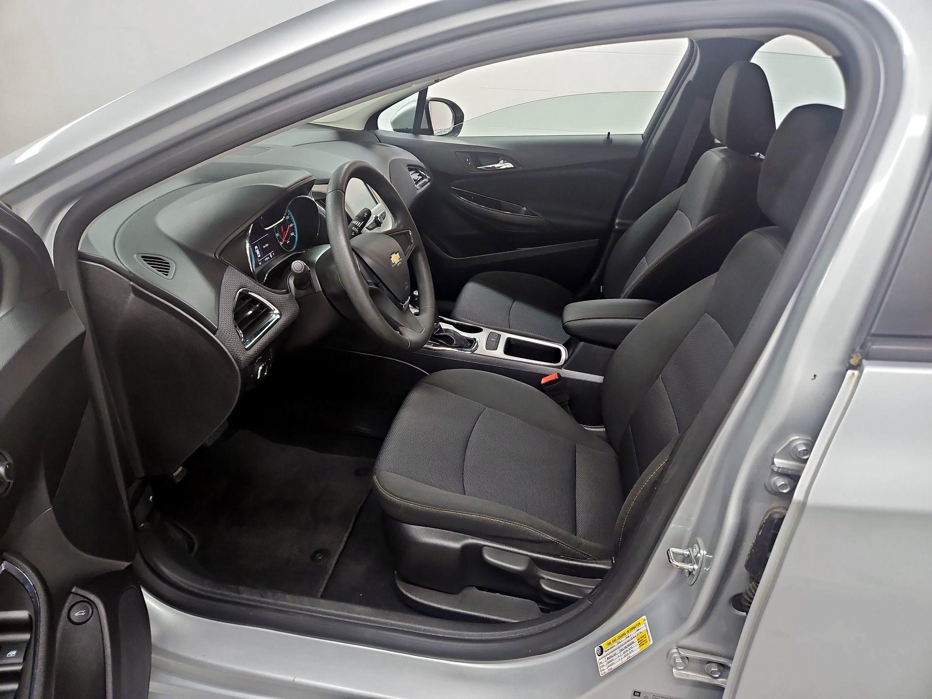 Thumbnail: 2016 Chevrolet Cruze - 11