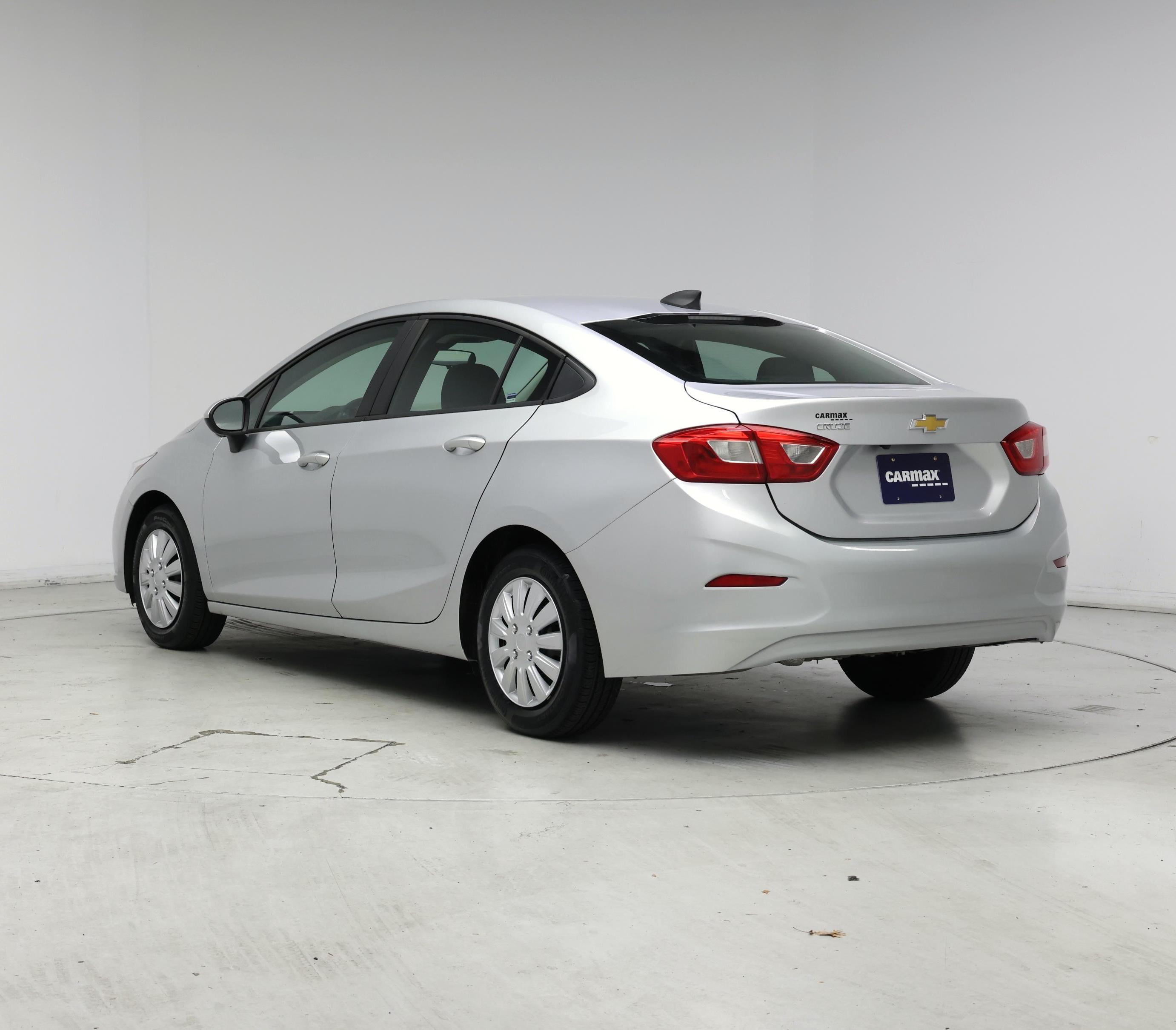 Thumbnail: 2016 Chevrolet Cruze - 2