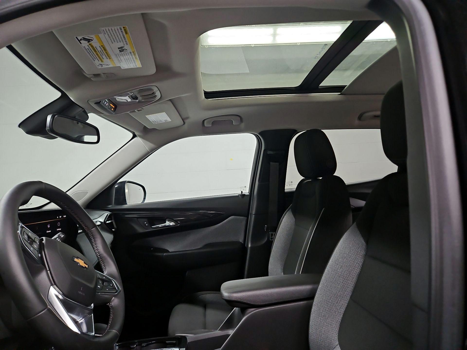 Thumbnail: 2024 Chevrolet TrailBlazer - 19