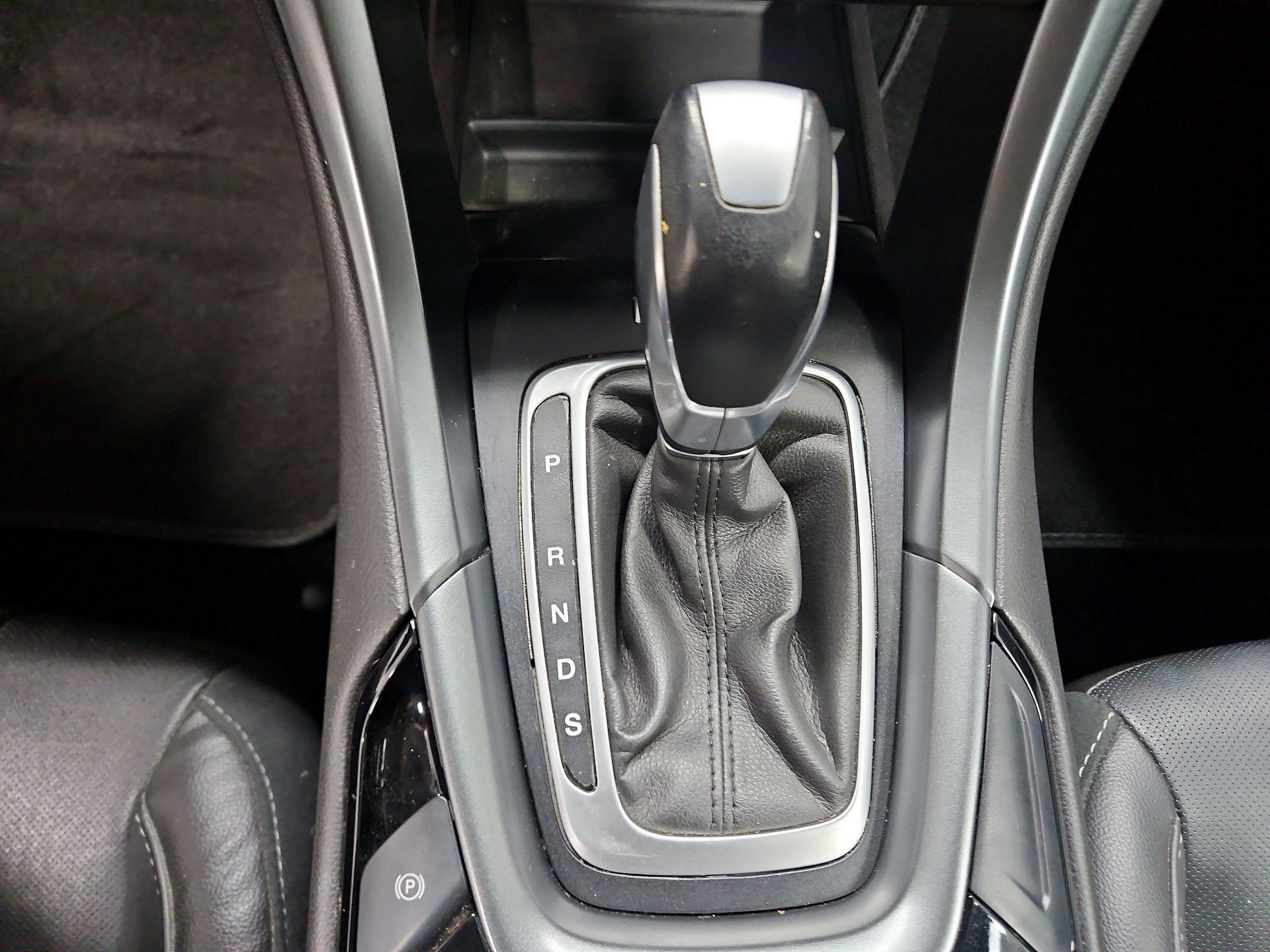 Thumbnail: 2016 Ford Fusion - 17