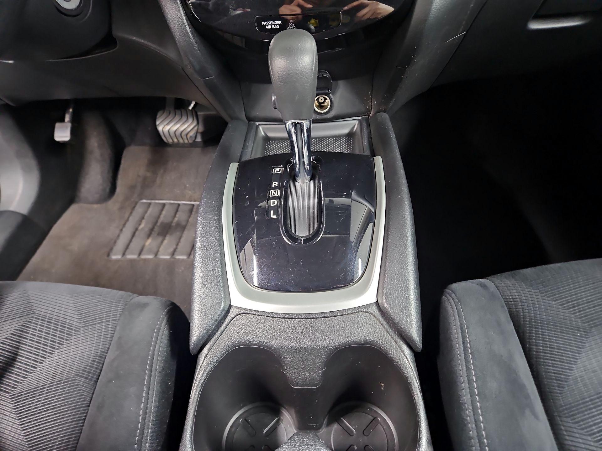 Thumbnail: 2014 Nissan Rogue - 17