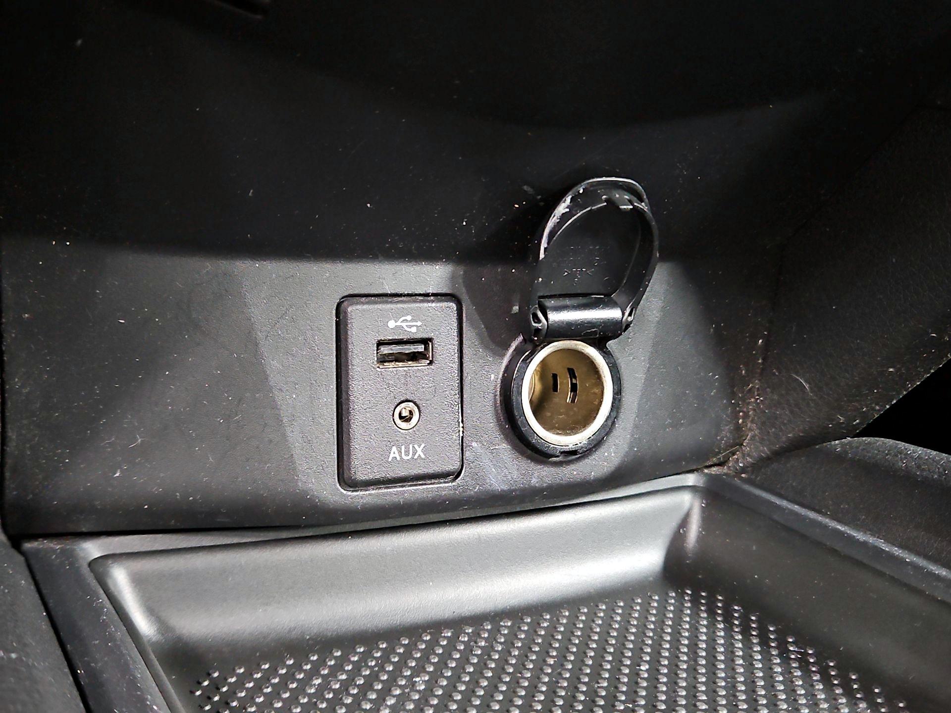 Thumbnail: 2014 Nissan Rogue - 18