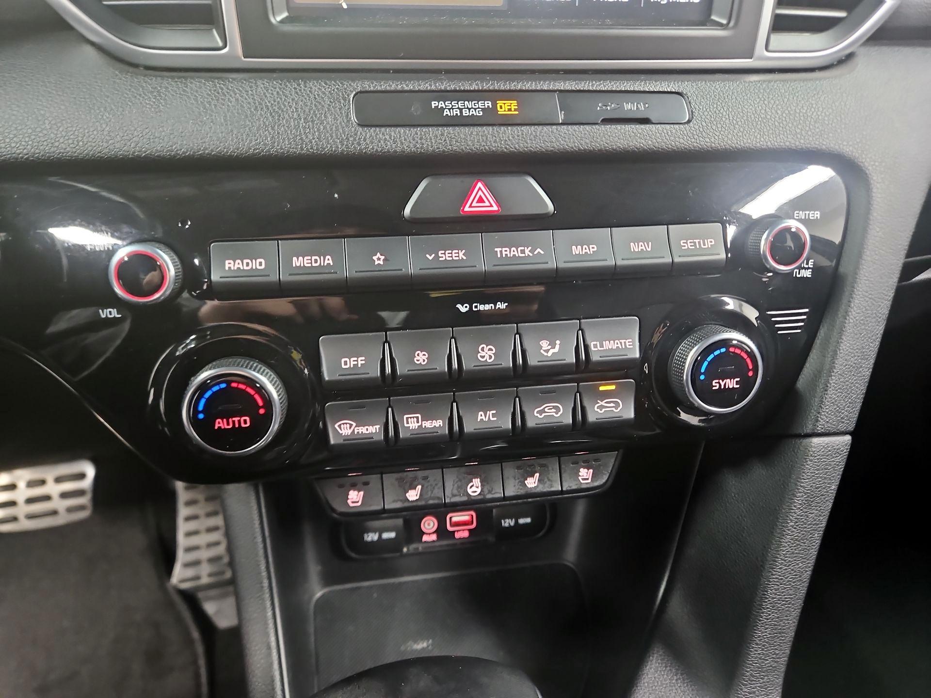 Thumbnail: 2019 Kia Sportage - 17