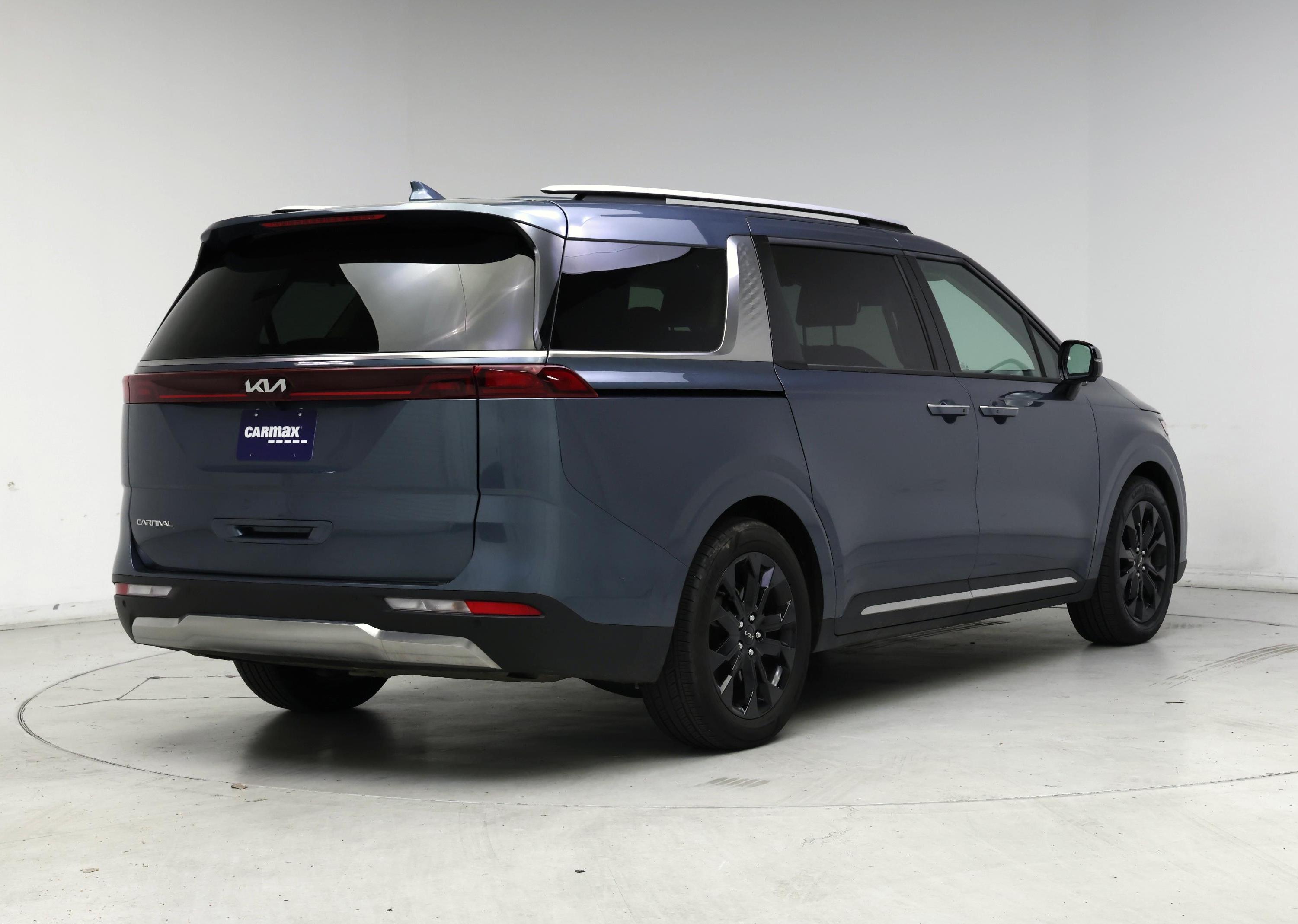 Thumbnail: 2024 Kia Carnival - 8