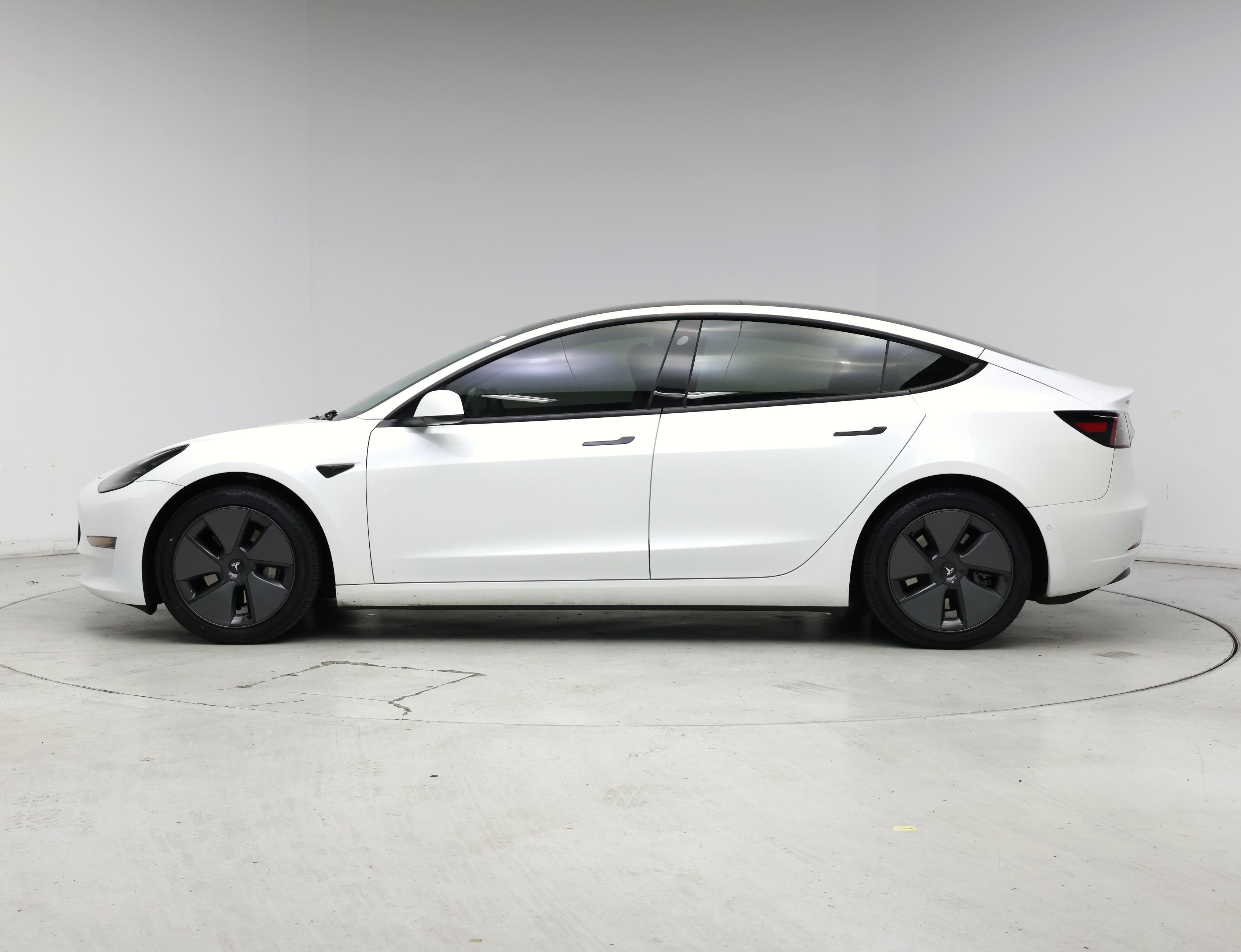 Thumbnail: 2021 Tesla Model 3 - 3