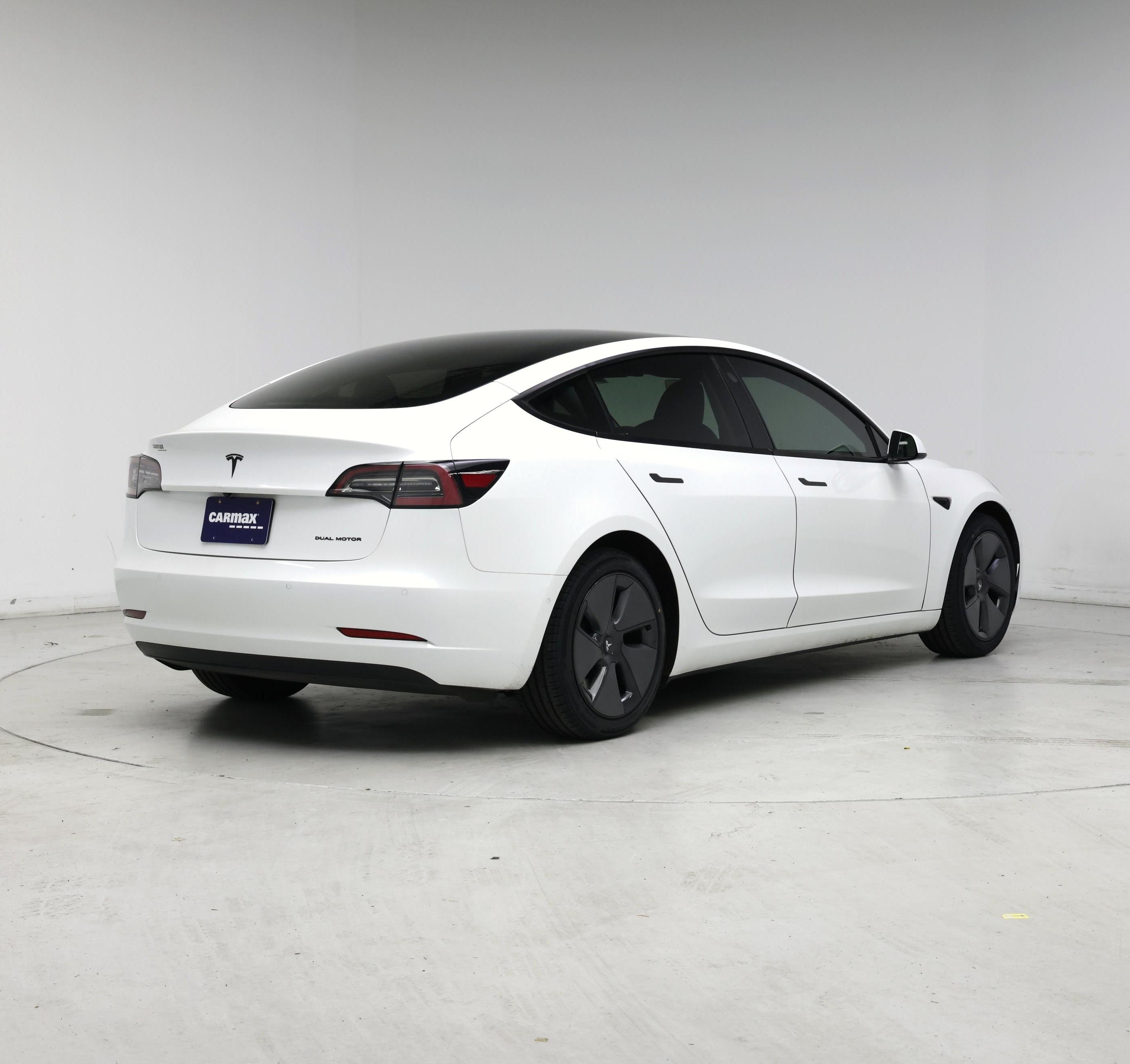 Thumbnail: 2021 Tesla Model 3 - 8