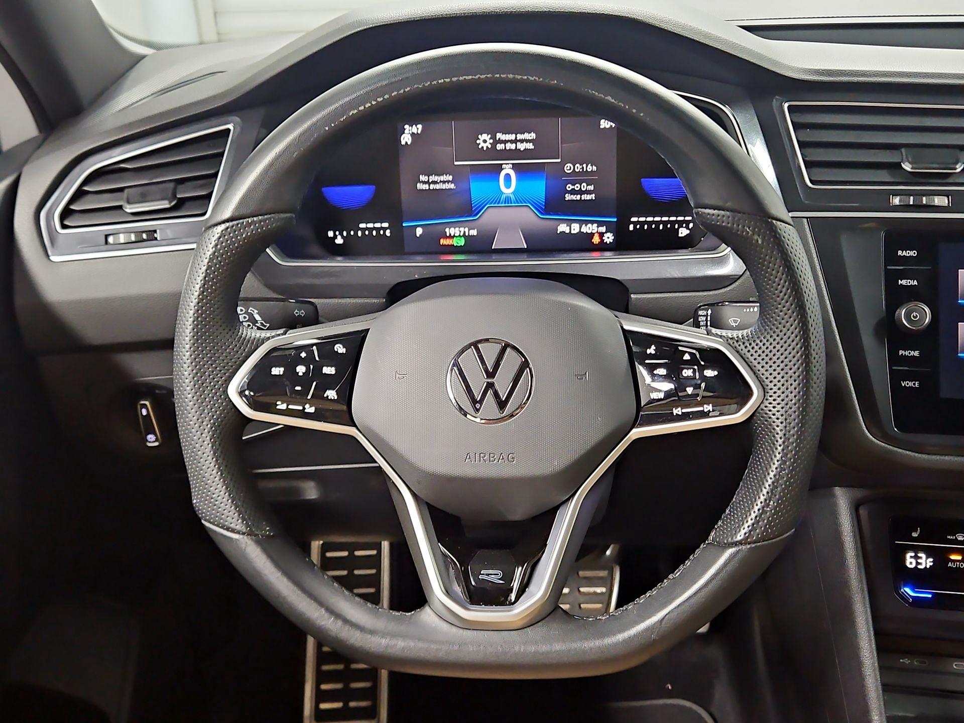 Thumbnail: 2023 Volkswagen Tiguan - 10