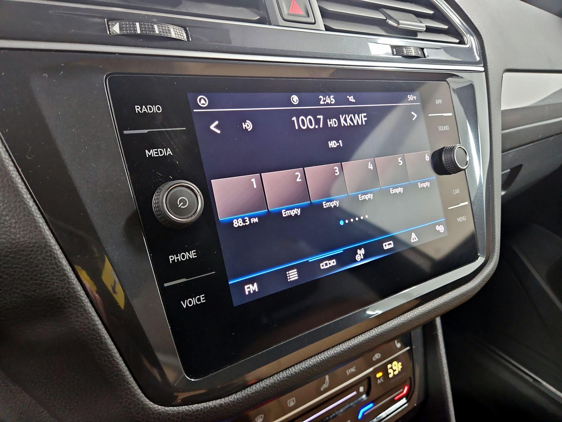 Thumbnail: 2023 Volkswagen Tiguan - 15