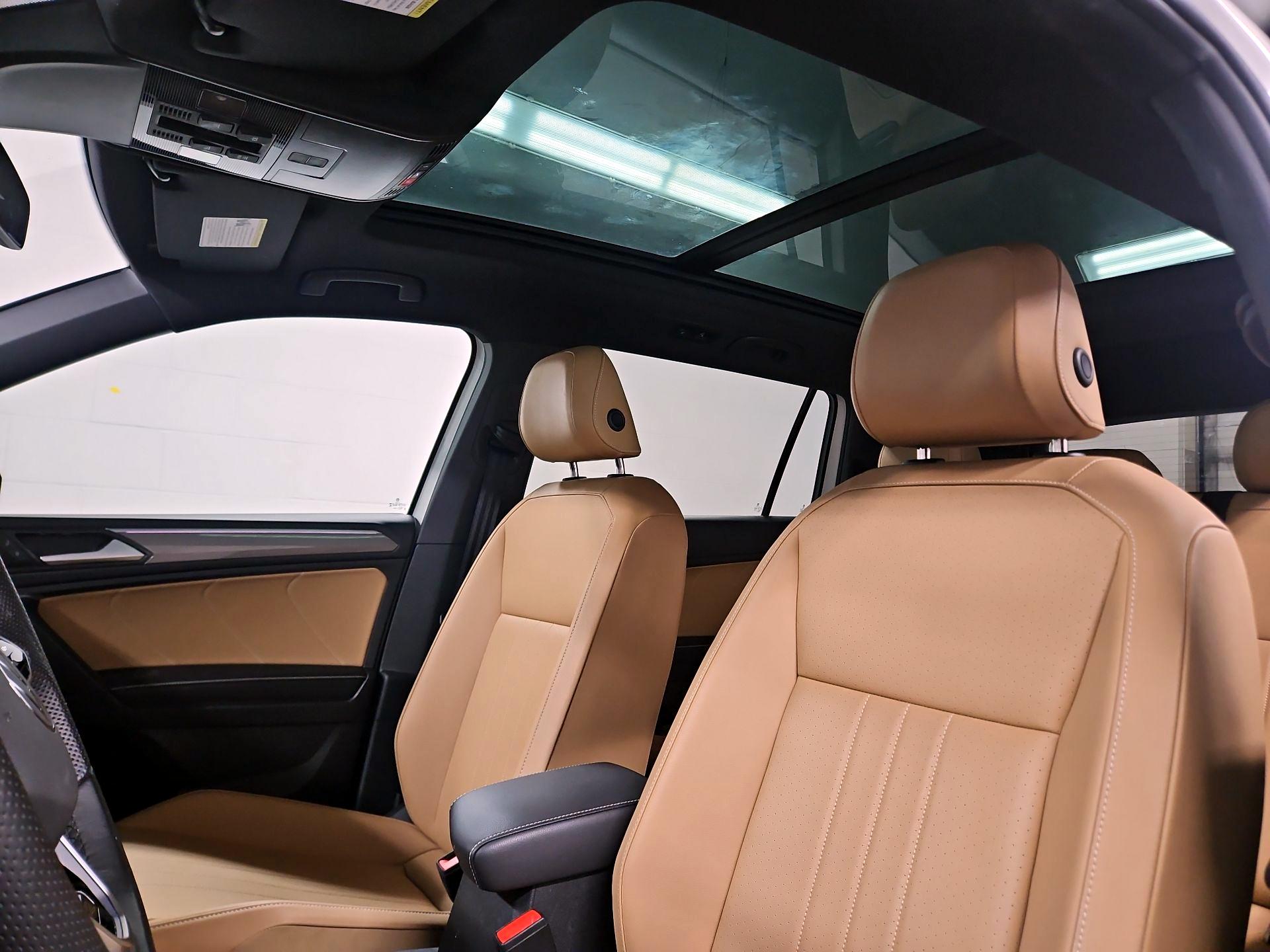 Thumbnail: 2023 Volkswagen Tiguan - 19