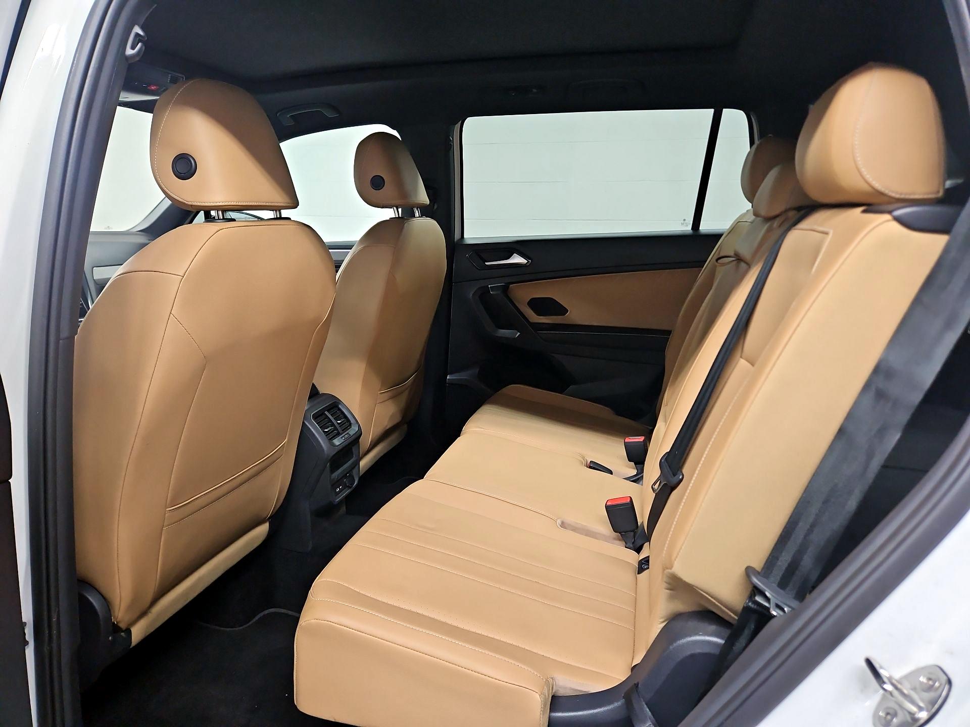 Thumbnail: 2023 Volkswagen Tiguan - 20