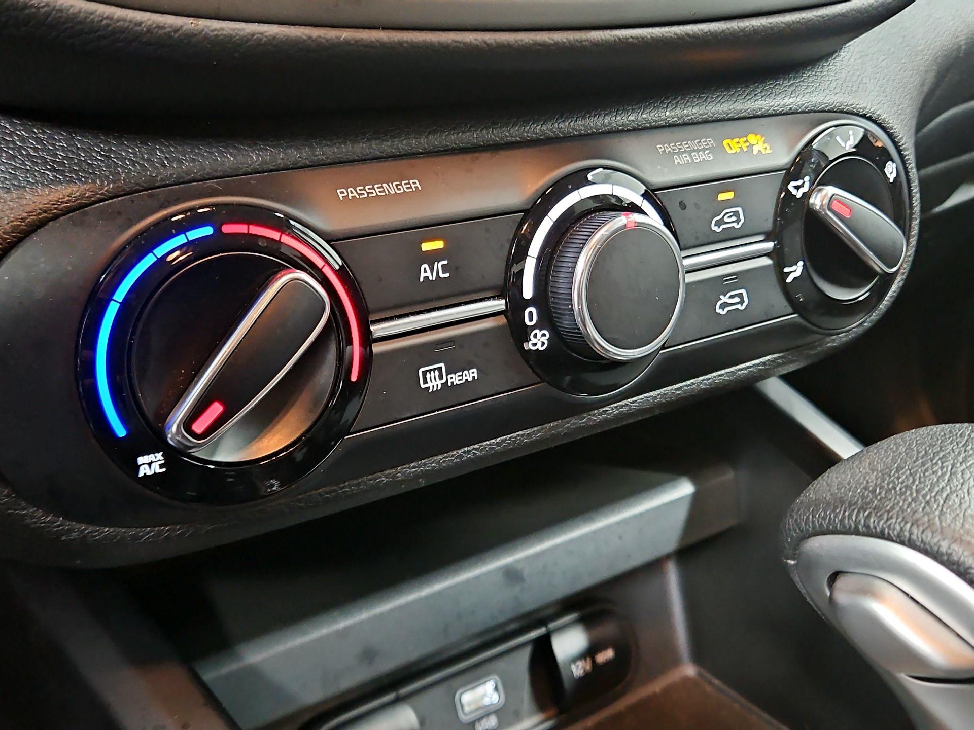 Thumbnail: 2023 Kia Soul - 16