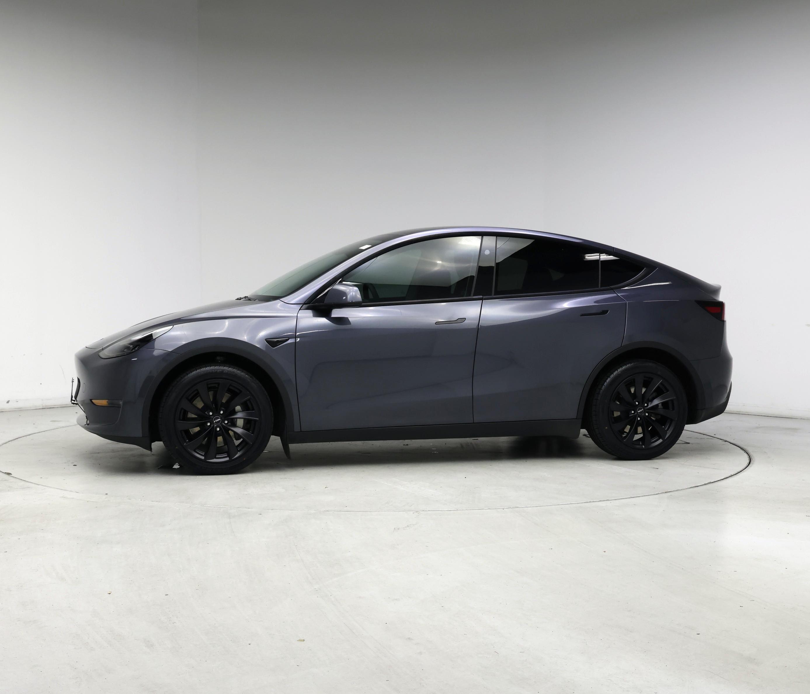 Thumbnail: 2023 Tesla Model Y - 3