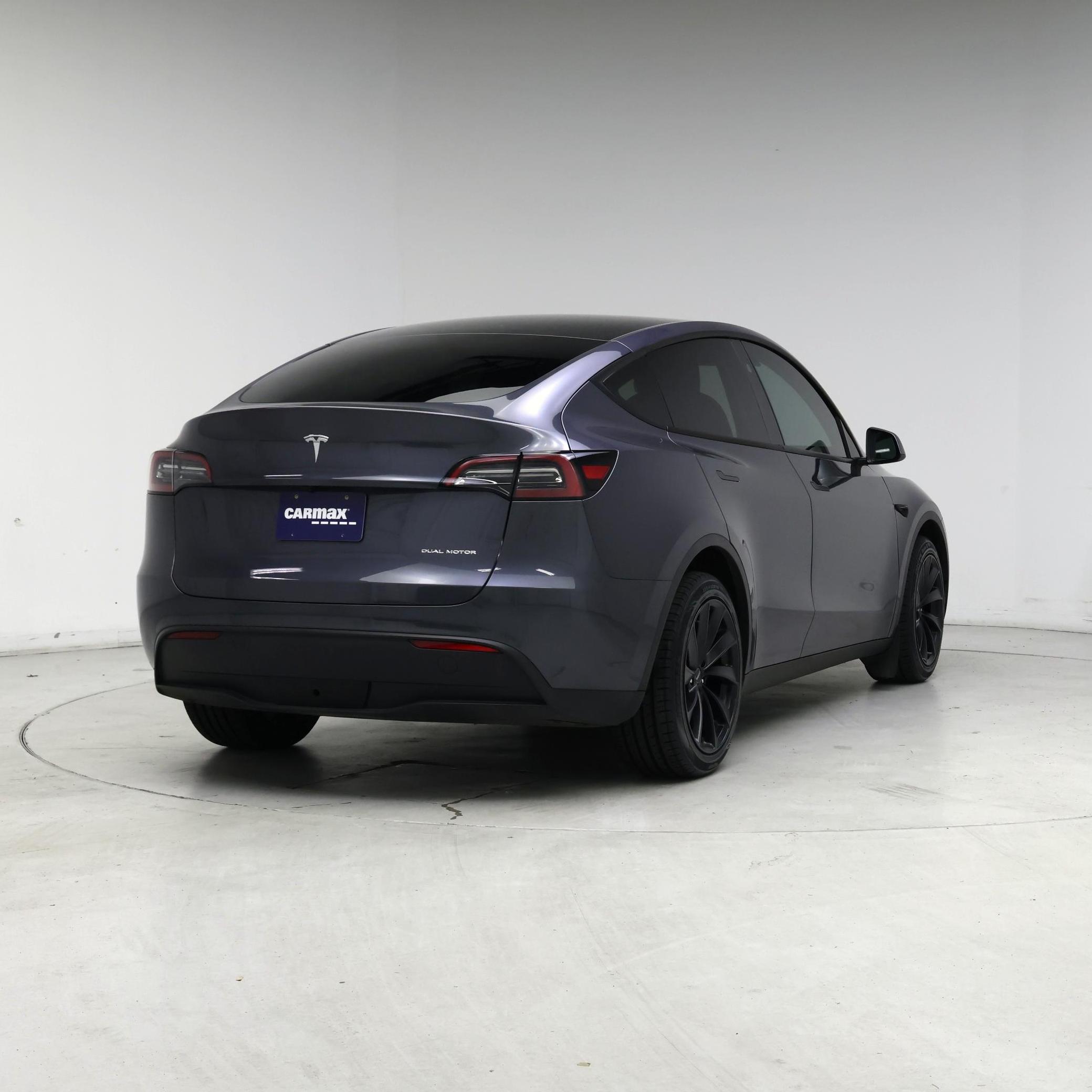 Thumbnail: 2023 Tesla Model Y - 8