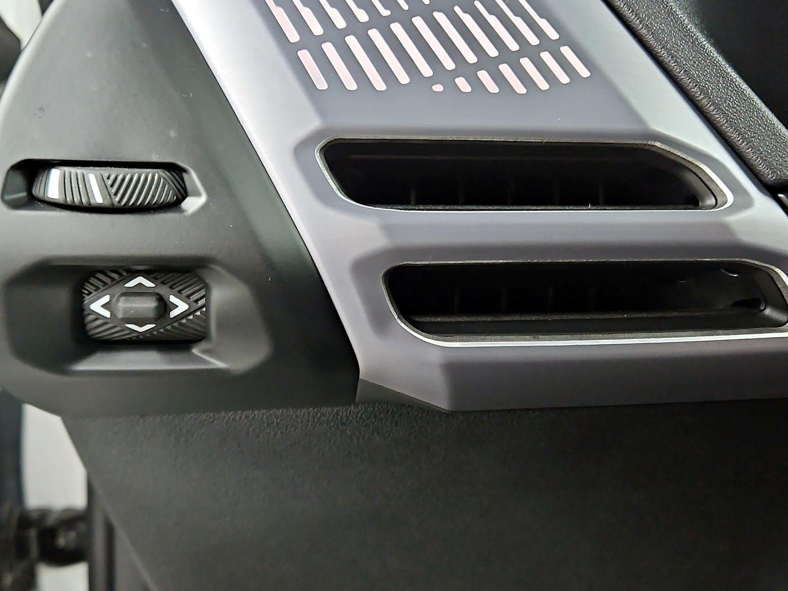2025 BMW 2 Series 228 - Photo 14